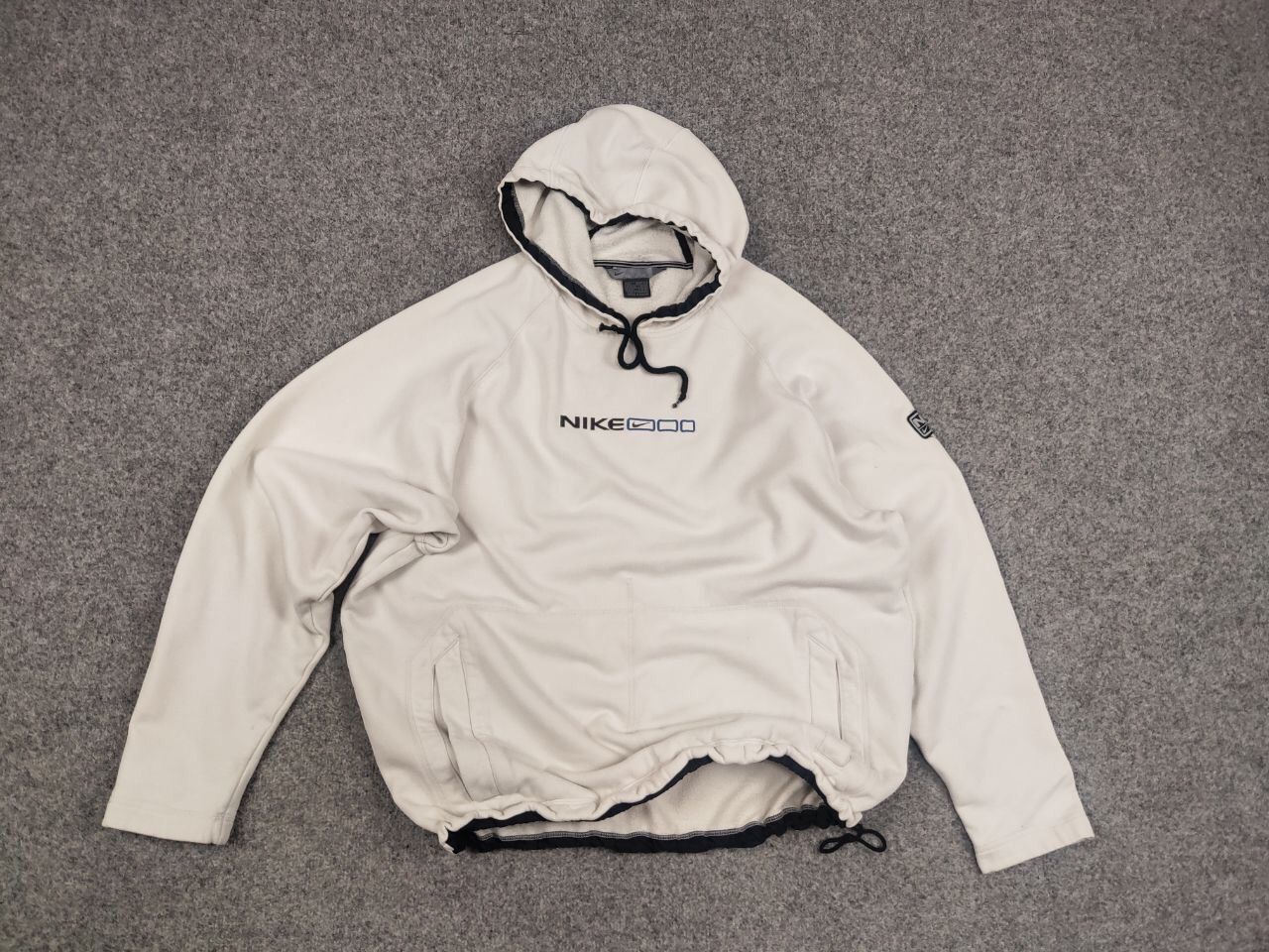 Nike Rare Vintage 90's Nike center swoosh drawstring Baggy Hoodie Size US L / EU 52-54 / 3 - 13 Thumbnail
