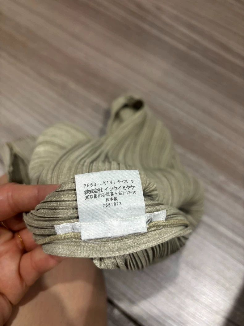Issey Miyake Issey Miyake size:3 A high-end and rare gray-green vest to Size M / US 6-8 / IT 42-44 - 3 Thumbnail