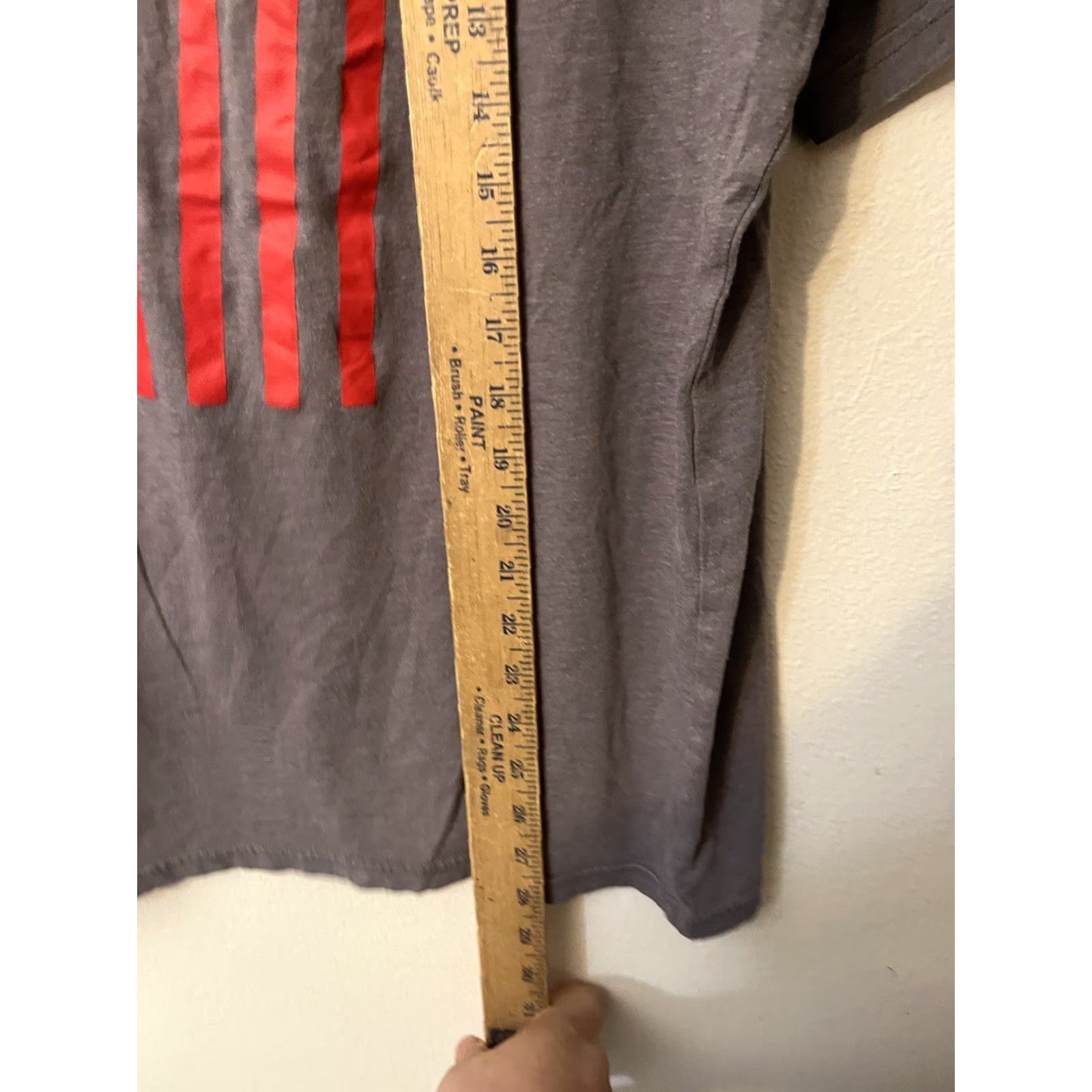 Under Armour Under Armour T-Shirt Mens Size XL Gray Short Sleeve Graphic Freedom Size US XL / EU 56 / 4 - 4 Thumbnail