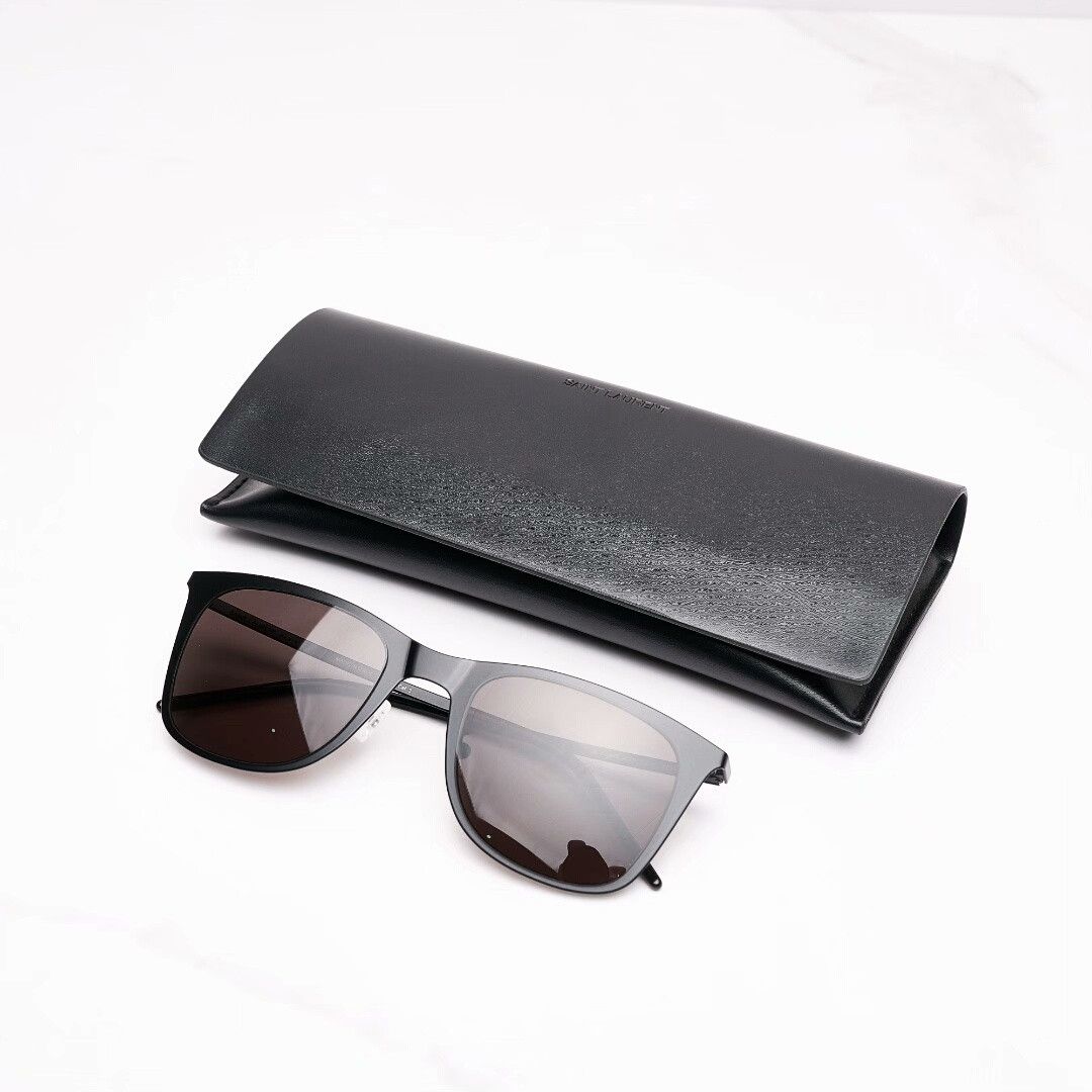 Saint Laurent Paris Saint Laurent Unisex Minimalist Sunglasses Size ONE SIZE - 1 Thumbnail