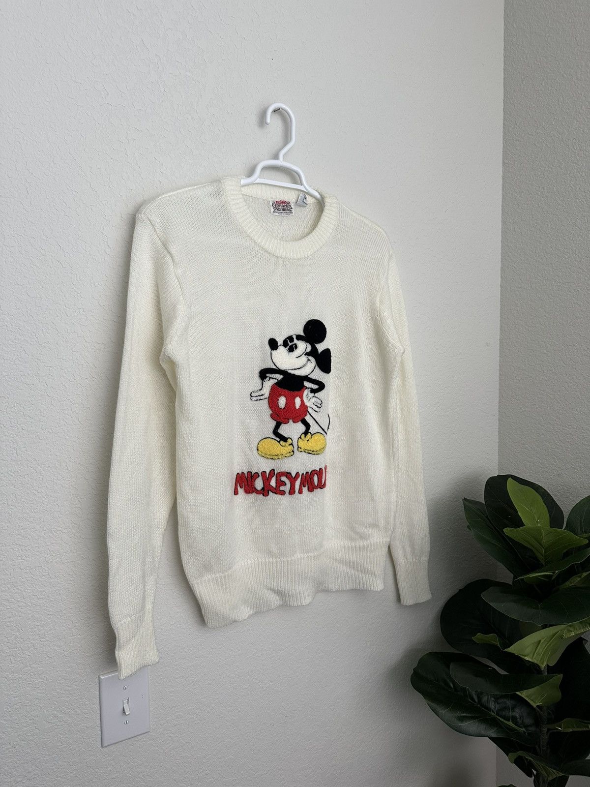 Disney VNTG 70s Disney Character Fashions Mickey Mouse Knit Sweater Size US L / EU 52-54 / 3 - 1 Thumbnail