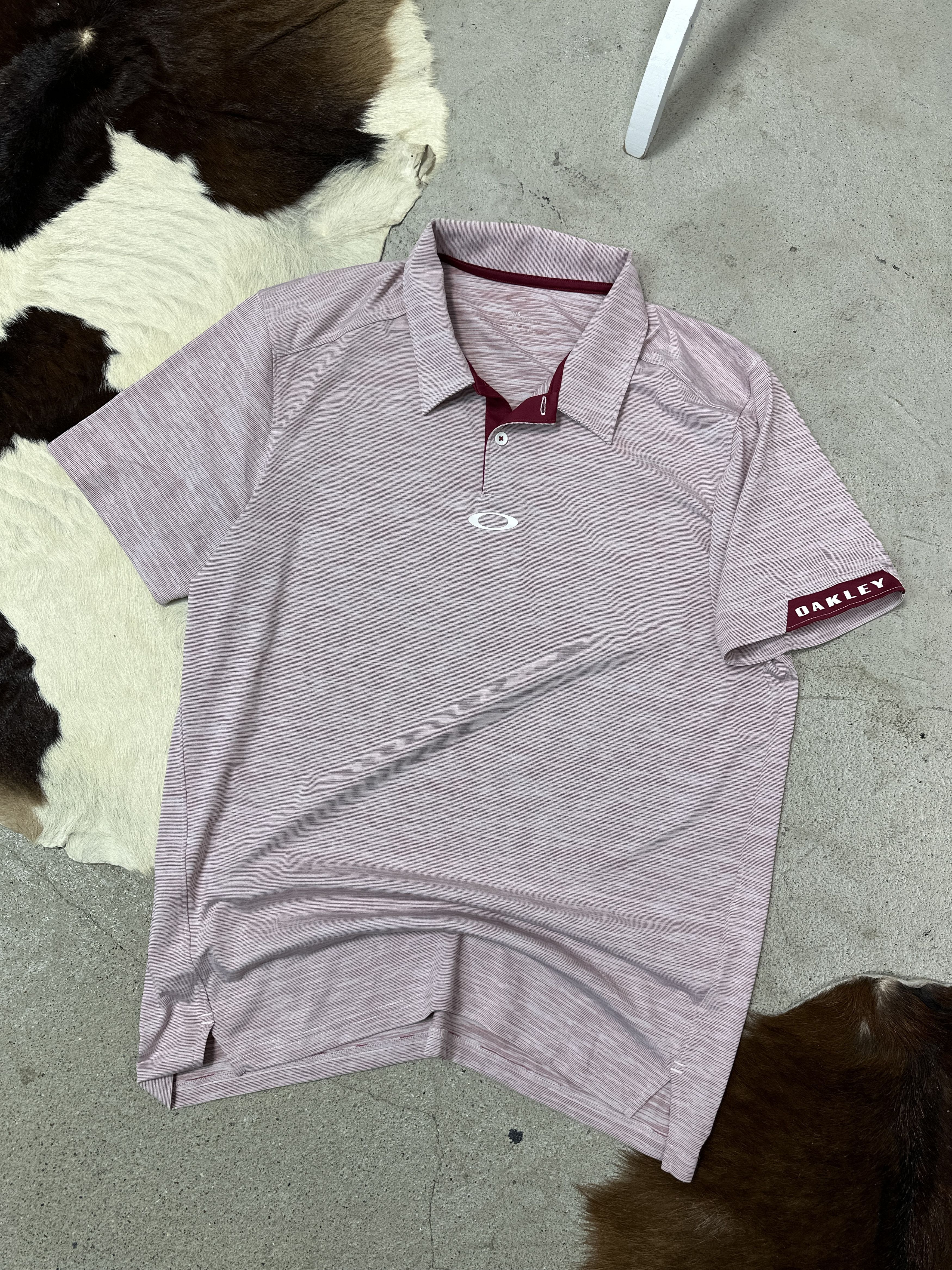 Oakley Vintage Sporty Streetwear Oakley Polo T-shirt Y2K Size US L / EU 52-54 / 3 - 1 Thumbnail