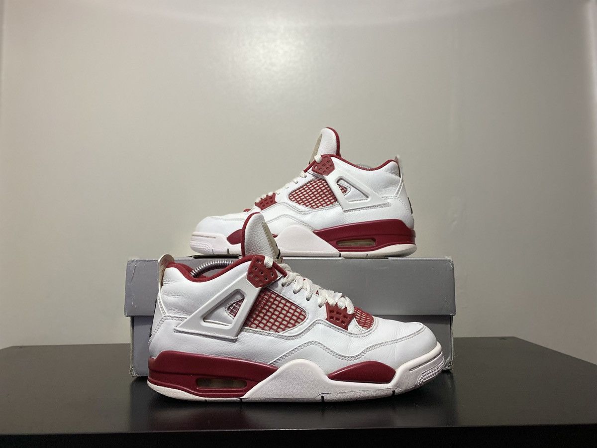 Jordan 4 Retro 