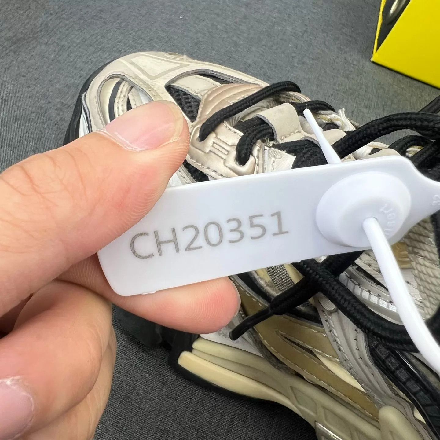 Balenciaga Balenciaga Track 2 Black/White/Grey 41 OG Box Nice Size US 8 / EU 41 - 9 Thumbnail