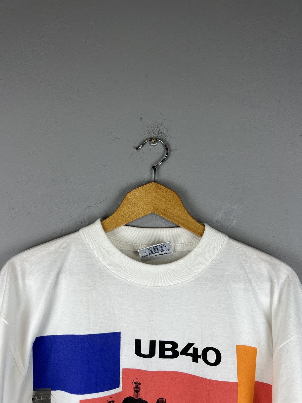 Band Tees Vintage UB40 1998 DEP licence tour tee 2 side print y2k Size US L / EU 52-54 / 3 - 4 Thumbnail