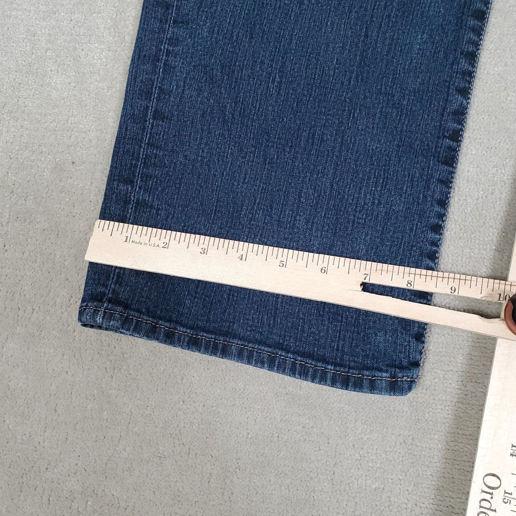 Vintage 34 Heritage Jeans Mens 37x31 Blue Charisma Comfort Rise Classic Relaxed Stretch Denim Size US 37 - 6 Thumbnail