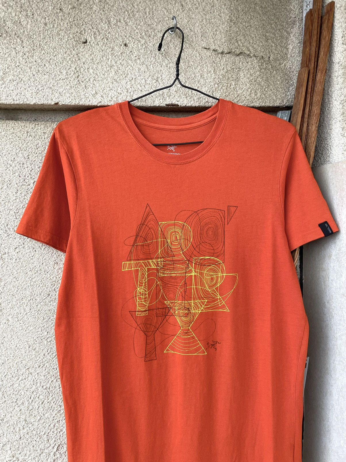 Arc'teryx Arc’teryx Logo Spell Out Outdoor Gorpcore T-Shirt Size US M / EU 48-50 / 2 - 1 Thumbnail