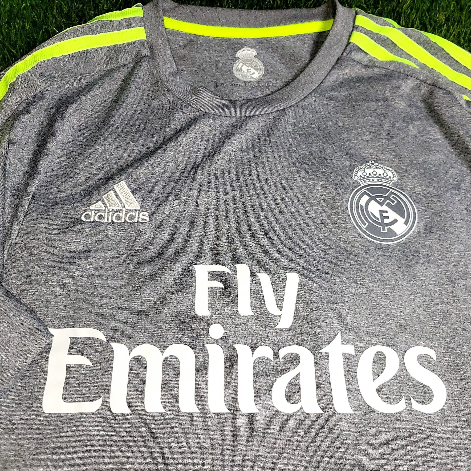 Adidas Ronaldo Real Madrid 2015 2016 Away Soccer Jersey L Size US L / EU 52-54 / 3 - 4 Thumbnail