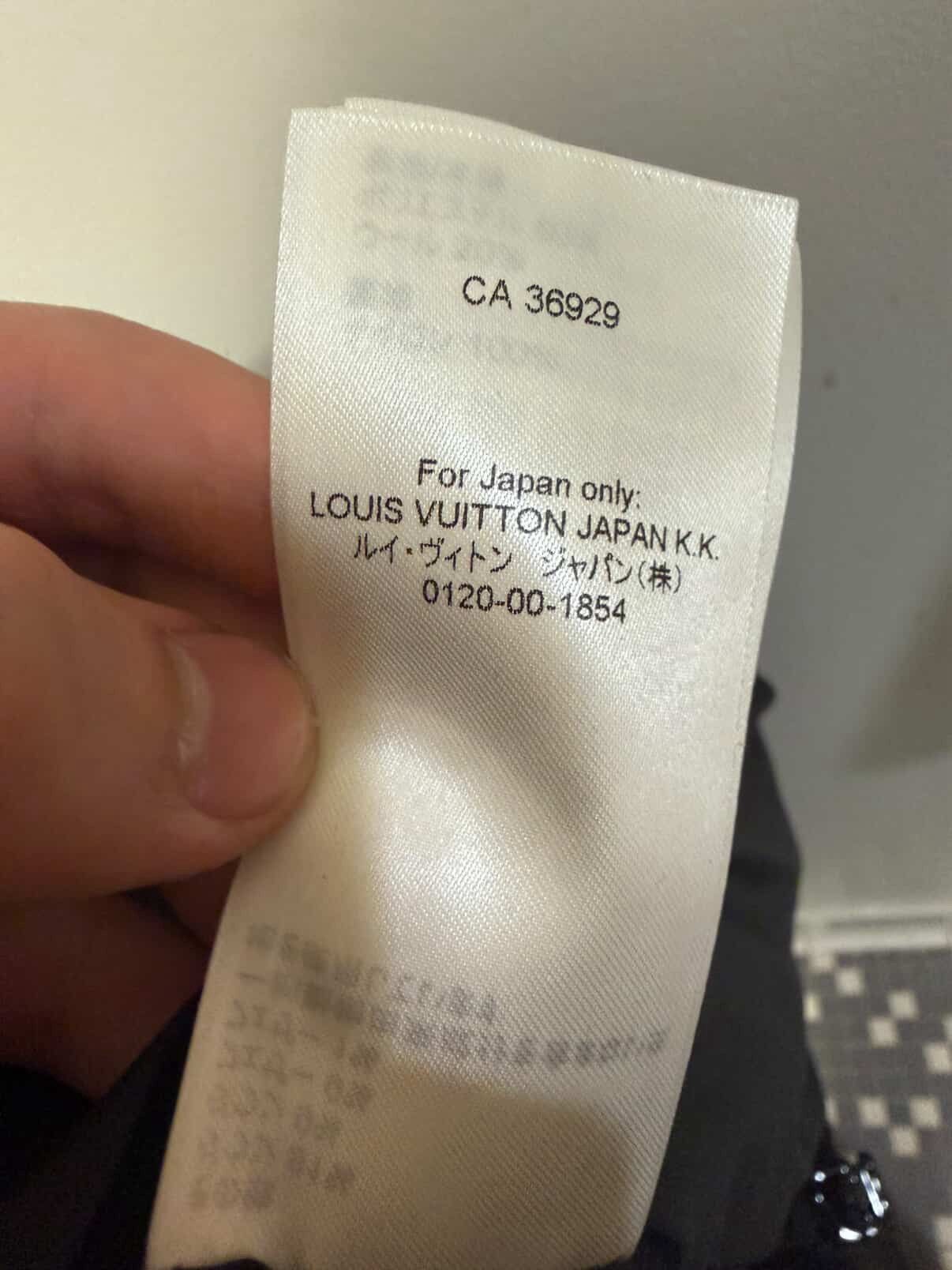 Louis Vuitton Louis Vuitton Japan Exclusive Puffer Size US M / EU 48-50 / 2 - 5 Thumbnail