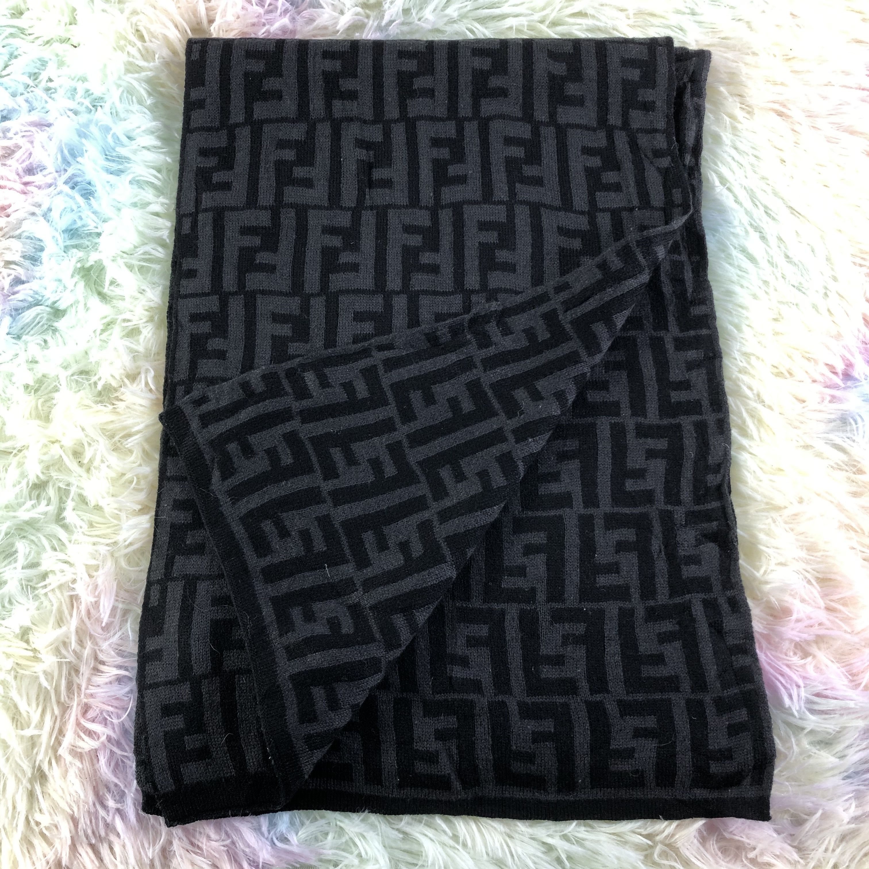 Vintage Fendi Scarf / Muffler / Neckwear Size ONE SIZE - 4 Thumbnail