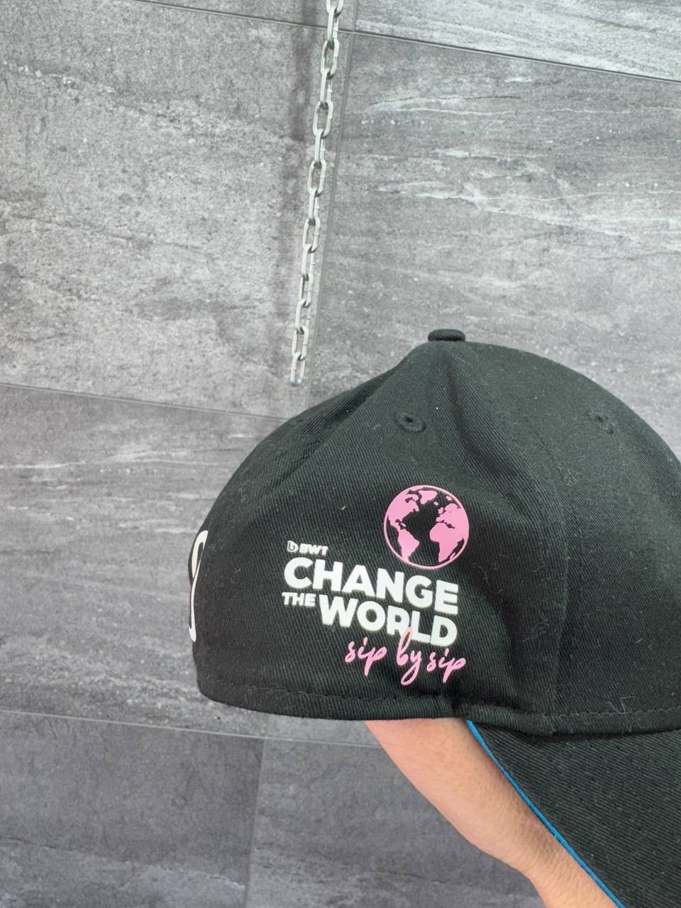 Formula 1 × New Era New Era Alpine Racing F1 9FORTY Team Hat Black Cap Size ONE SIZE - 6 Thumbnail