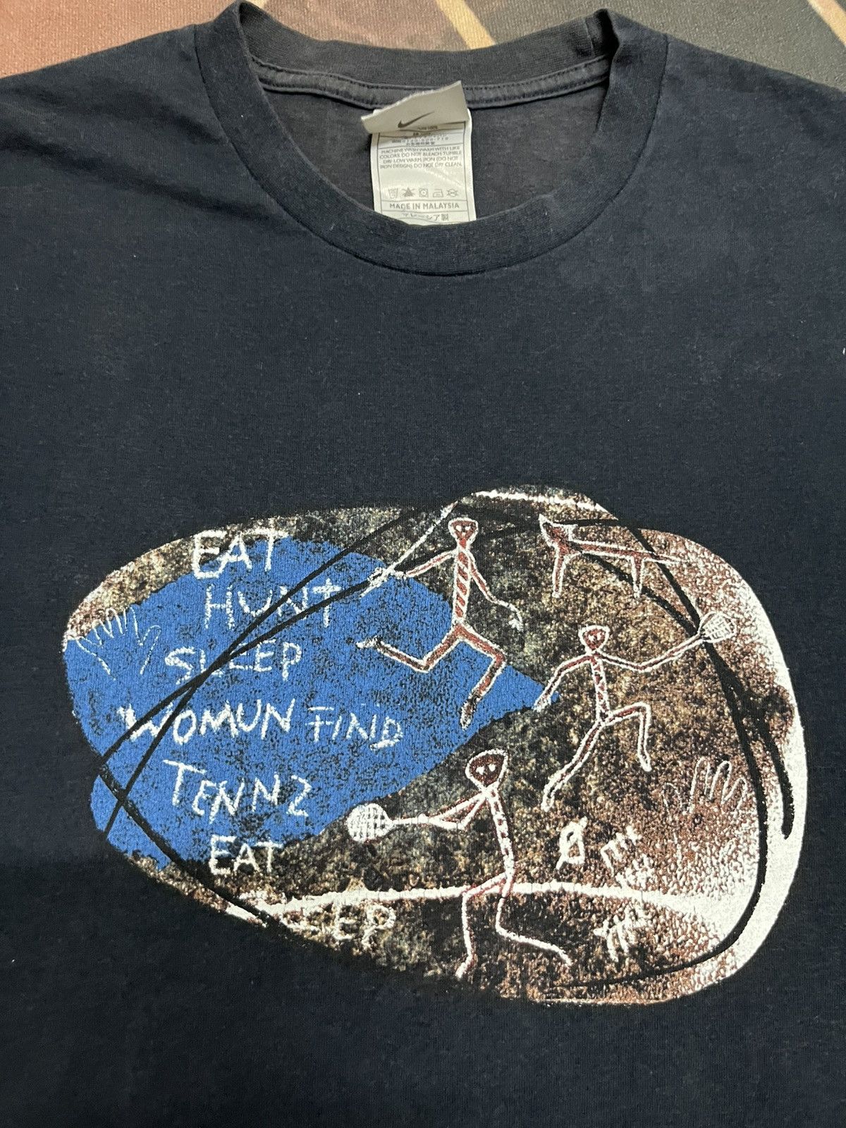 Nike 💥Vintage Y2K Graphic Nike Court Tee Size US M / EU 48-50 / 2 - 4 Thumbnail