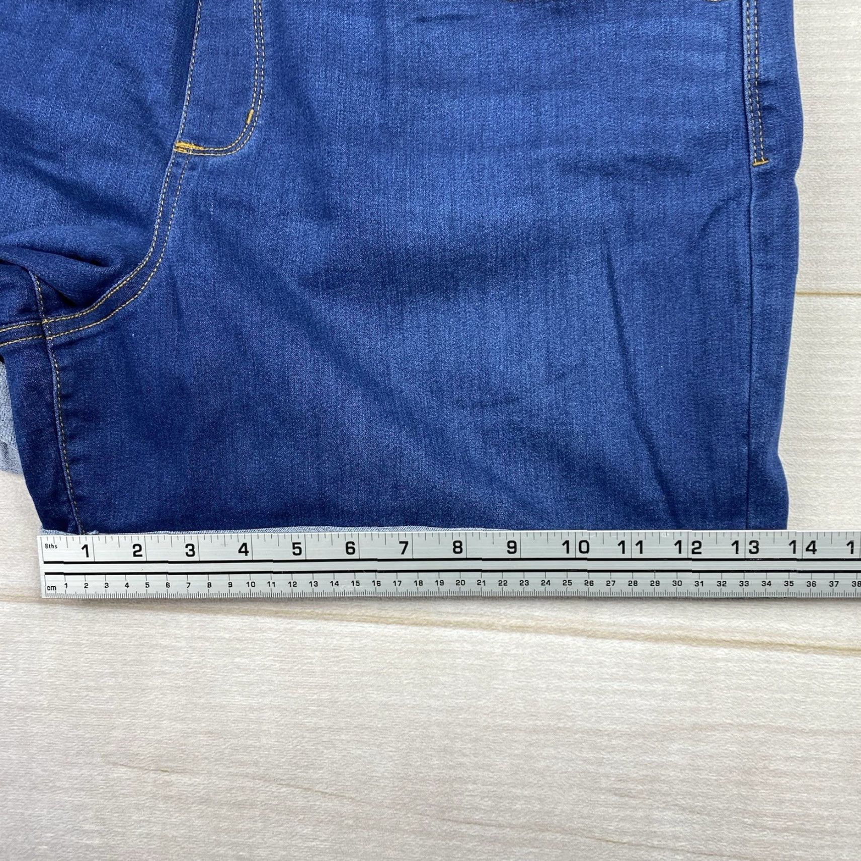 Vintage TIME AND TRU Shorts Women XXL 20 Pull On Denim Dark Blue 5-Pocket Cuffed Stretch NWT - Casual, Walking, Spring/Summer Mens Size 42" / US 20 - 6 Thumbnail