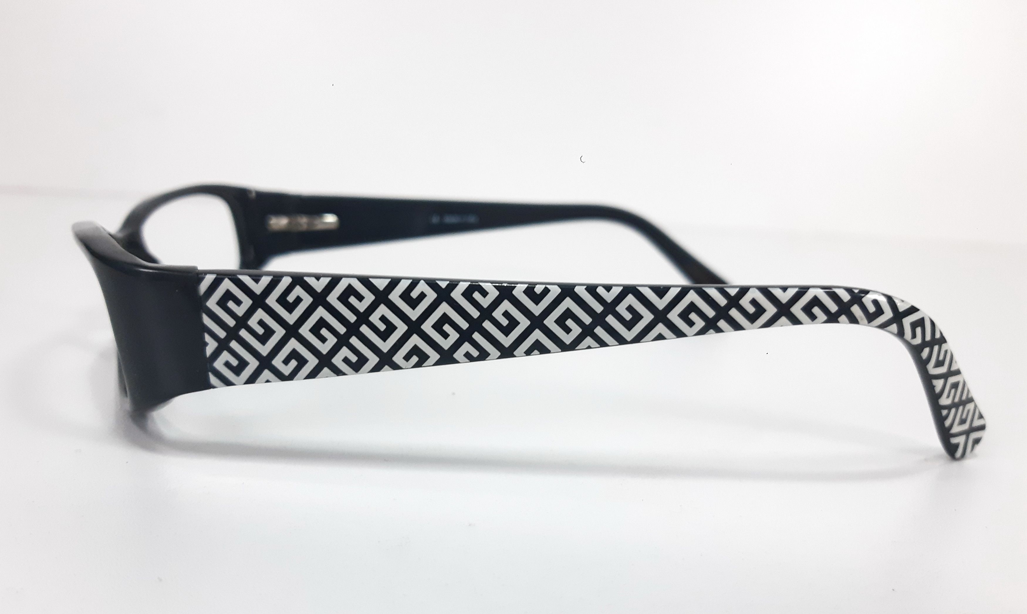 Givenchy GIVENCHY VGV 588 Italy Eyeglasses Frame Size ONE SIZE - 7 Thumbnail