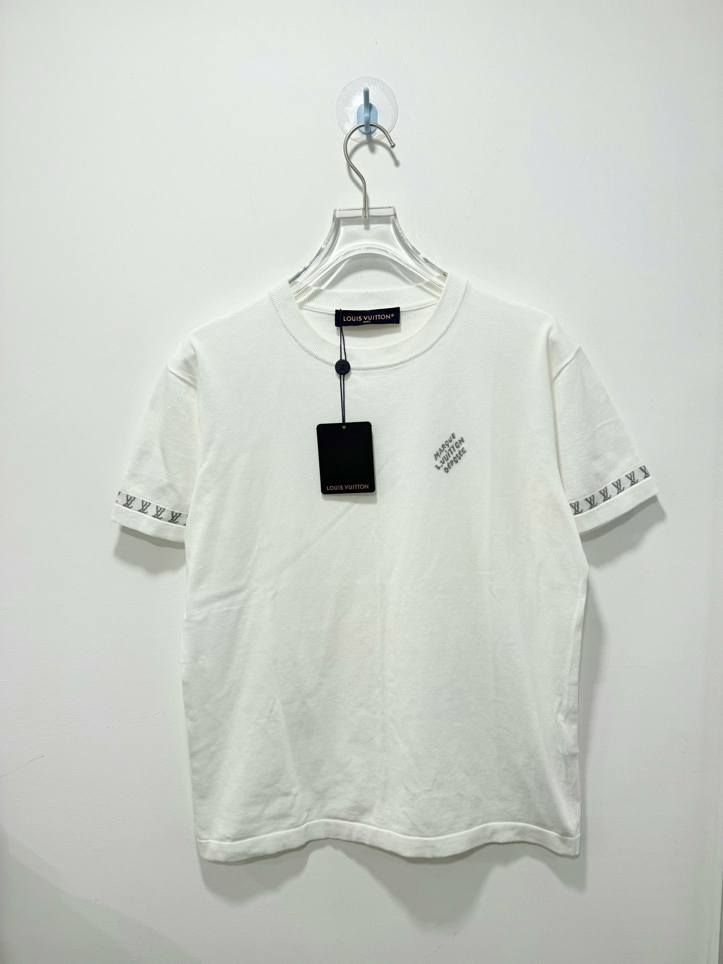 Louis Vuitton Louis Vuitton White All-Over Print Short-Sleeve S Size US S / EU 44-46 / 1 - 1 Thumbnail