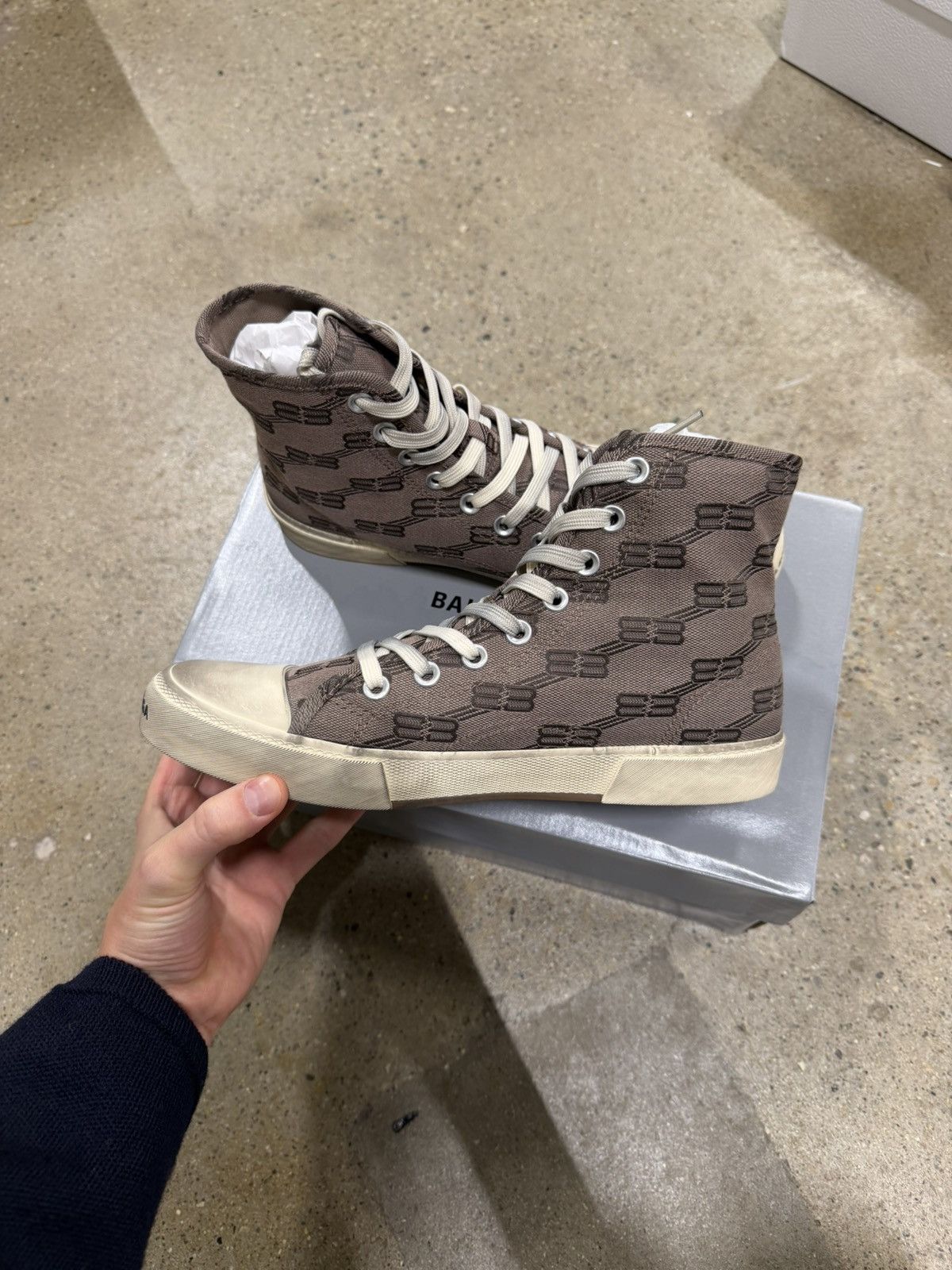 Balenciaga Balenciaga Paris Monogram Sneaker 850$ NEW Size US 8 / EU 41 - 6 Thumbnail