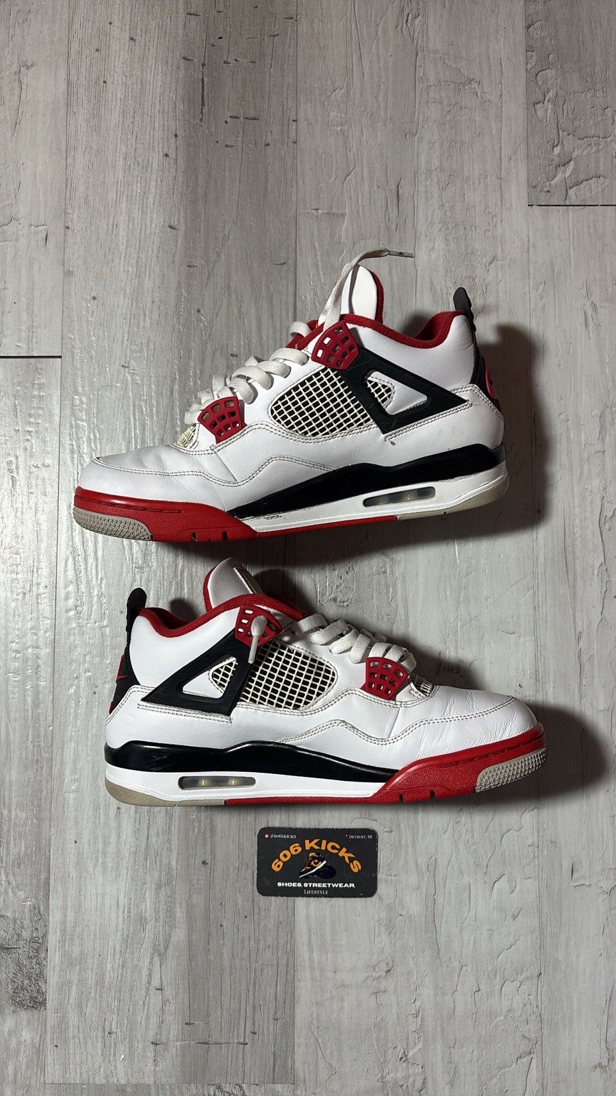 Jordan Brand Air Jordan 4 Retro Fire Red | Size 10.5 Size US 10.5 / EU 43-44 - 2 Thumbnail