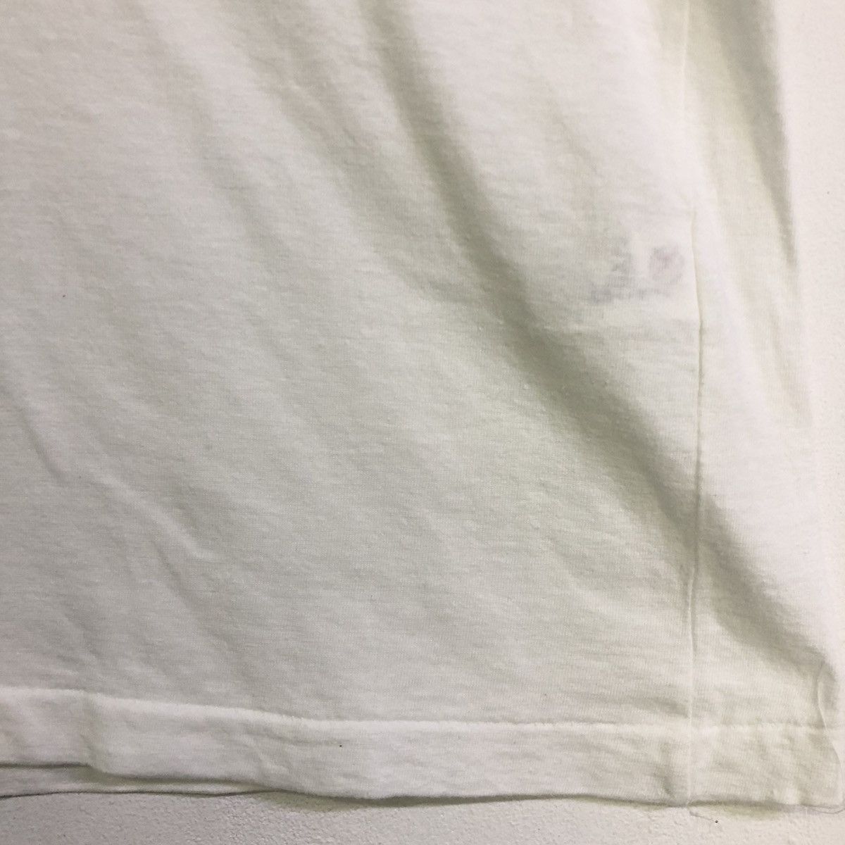 Vintage Vintage Native Win American Backhitt Tshirt Size US L / EU 52-54 / 3 - 7 Thumbnail
