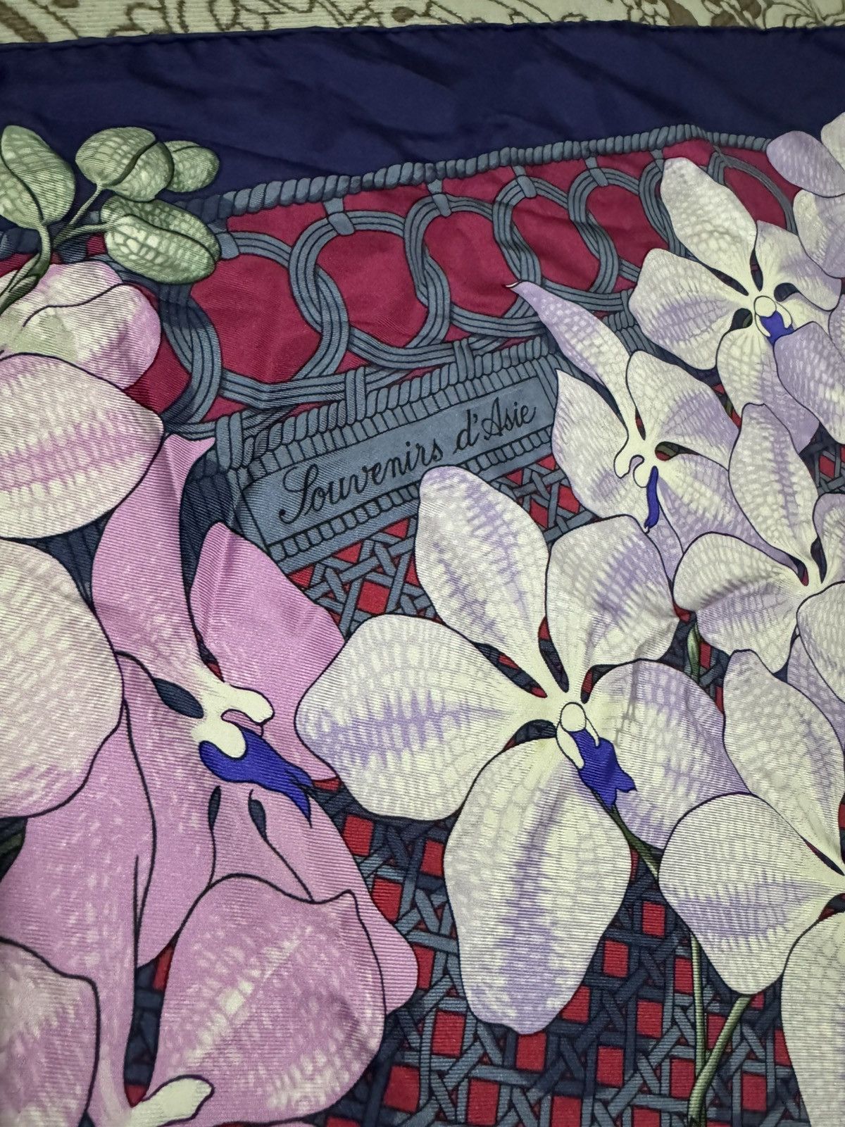 Hermes Carré Hermès "souvenirs d asie" Orchid Floral Motive Silk Size ONE SIZE - 3 Thumbnail