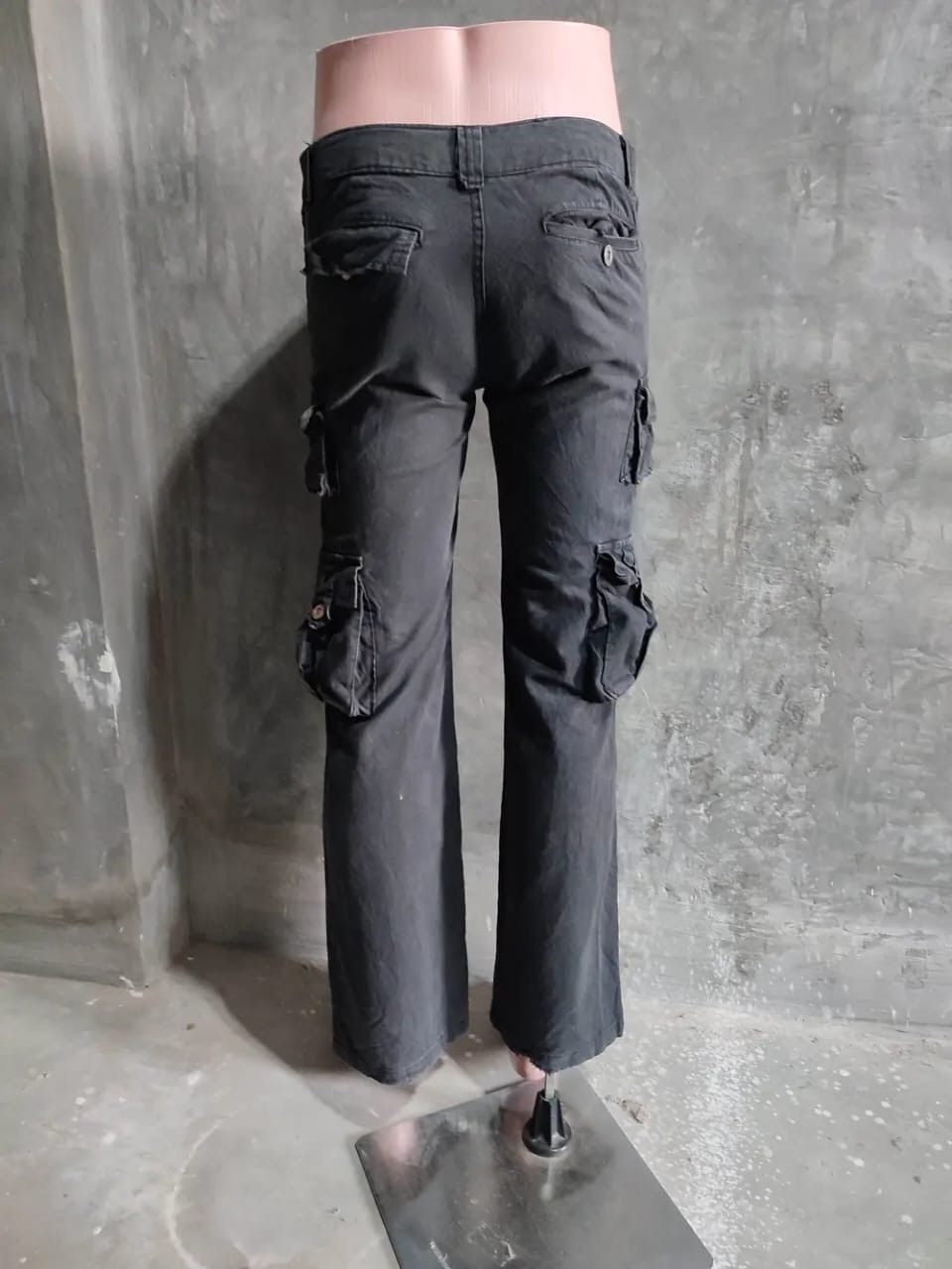 Other Valley black wash Cargo 3D Multipocket Low rise Pants Size US 29 - 12 Thumbnail