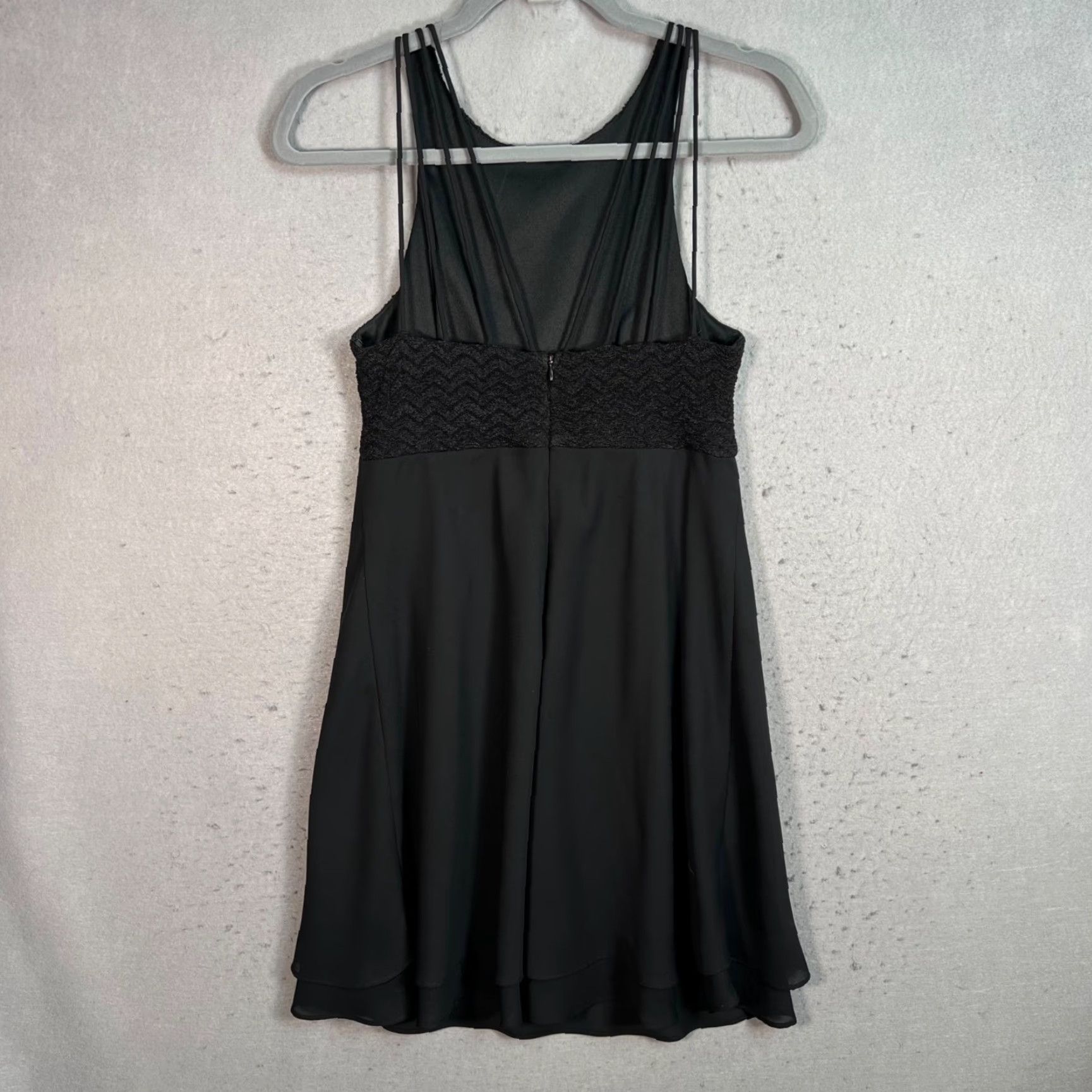 Vintage J.R. Nites Petites Black Size 8 Cocktail Dress Sheer Overlay Textured Bodice KnEe Length A-Line Sleeveless Adult Womens 8P Size M / US 6-8 / IT 42-44 - 2 Thumbnail