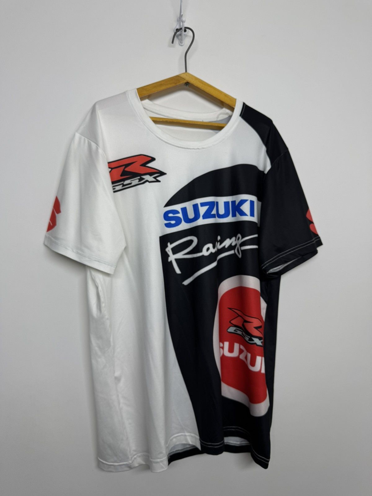 Vintage Vintage Y2k Suzuki Racing Team T-shirt 90’s Size US L / EU 52-54 / 3 - 5 Thumbnail
