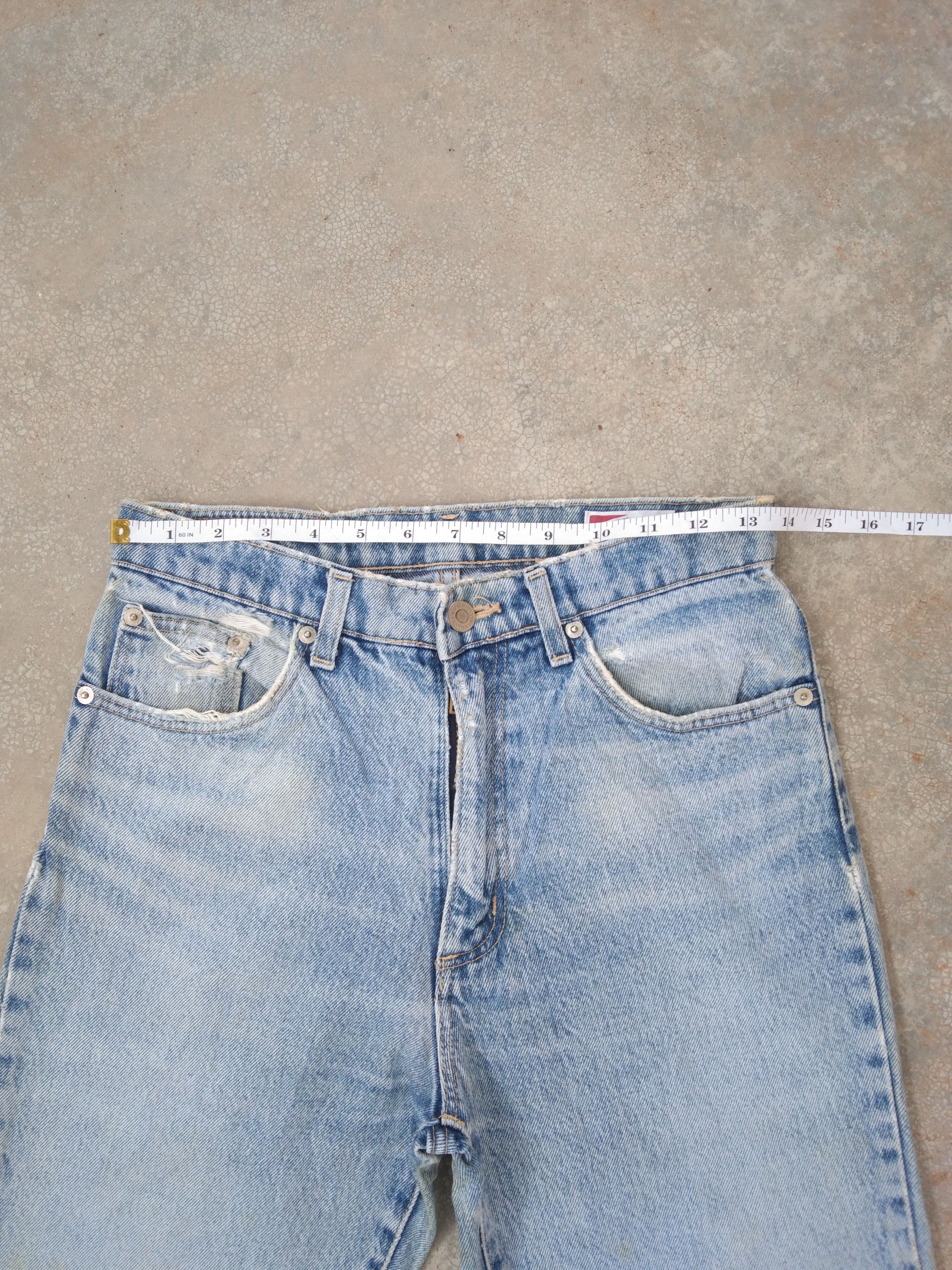 Japanese Brand Vintage Wrangler USA Distressed Jeans 27x30 Size US 27 - 5 Thumbnail