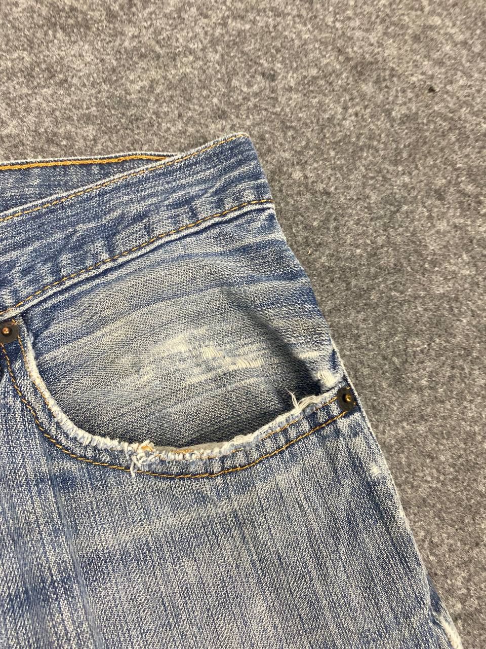Levi's levis 550 relaxed fit distressed denim Size US 36 / EU 52 - 10 Thumbnail