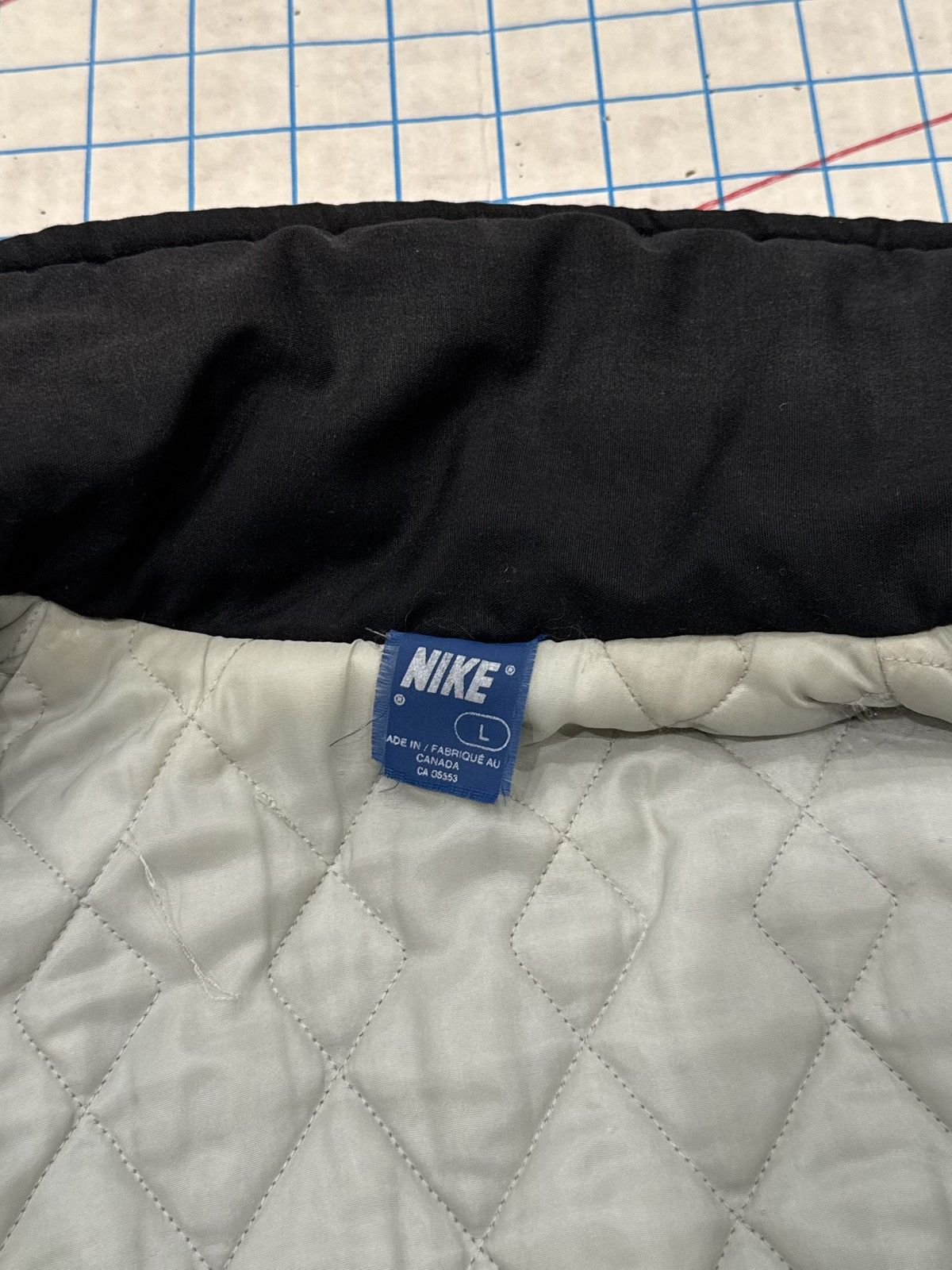 Nike Vintage 80’s Nike Vancouver Canucks Team Issued Jacket Large Size US L / EU 52-54 / 3 - 8 Thumbnail