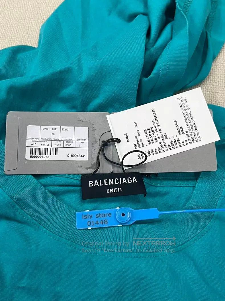 Balenciaga Balenciaga Mosaic Fuzzy Logo BB Letter Loose Hole Distress Size US L / EU 52-54 / 3 - 5 Thumbnail