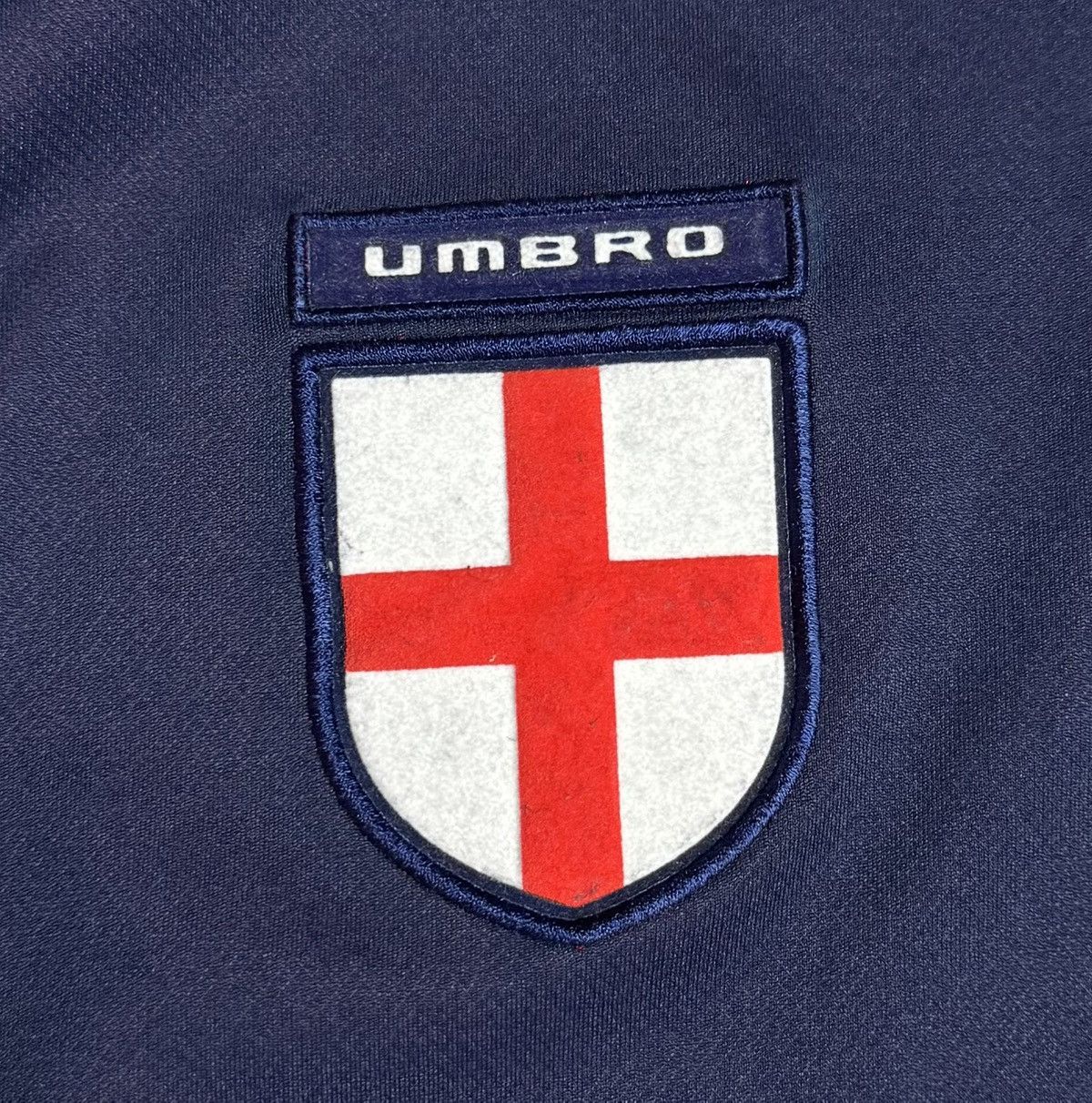 Umbro England 2002/04 Home Shirt Soccer Jersey Long Sleeve Umbro Size US L / EU 52-54 / 3 - 15 Thumbnail