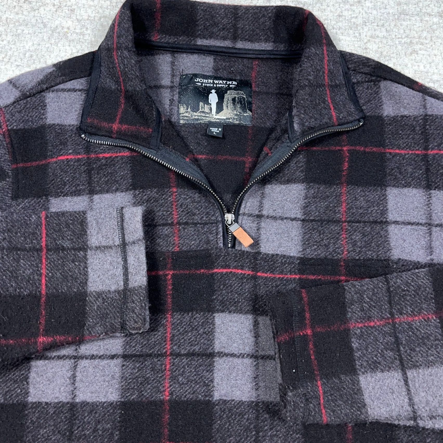Vintage John Wayne Sweater Men Large Black Plaid Pullover Quarter Zip Sweatshirt Size US L / EU 52-54 / 3 - 2 Thumbnail