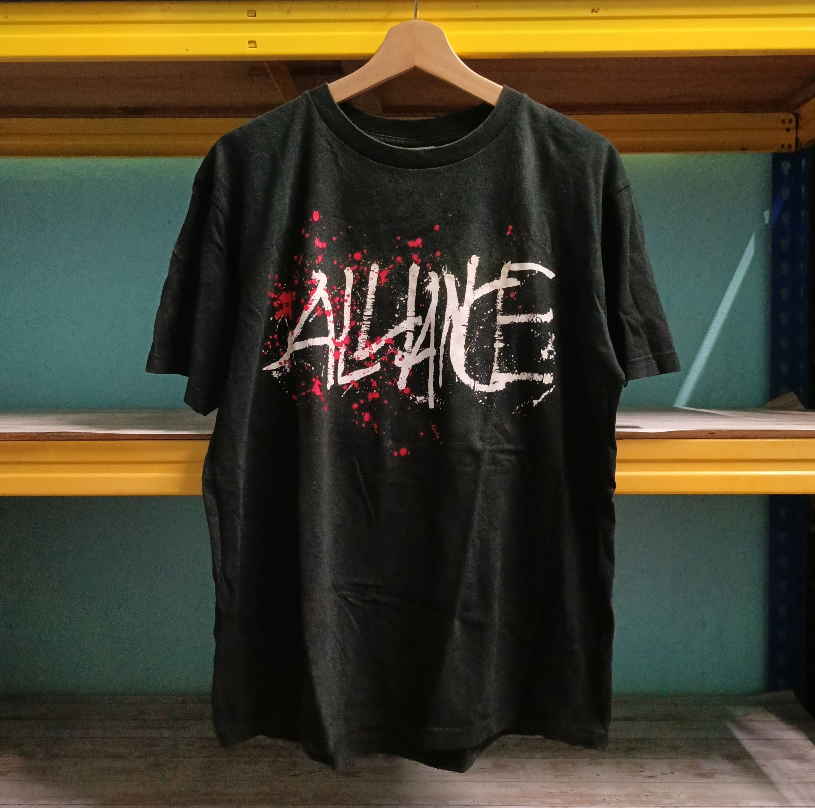 Band Tees LAST ALLIANCE Band Tshirts Size US L / EU 52-54 / 3 - 2 Thumbnail