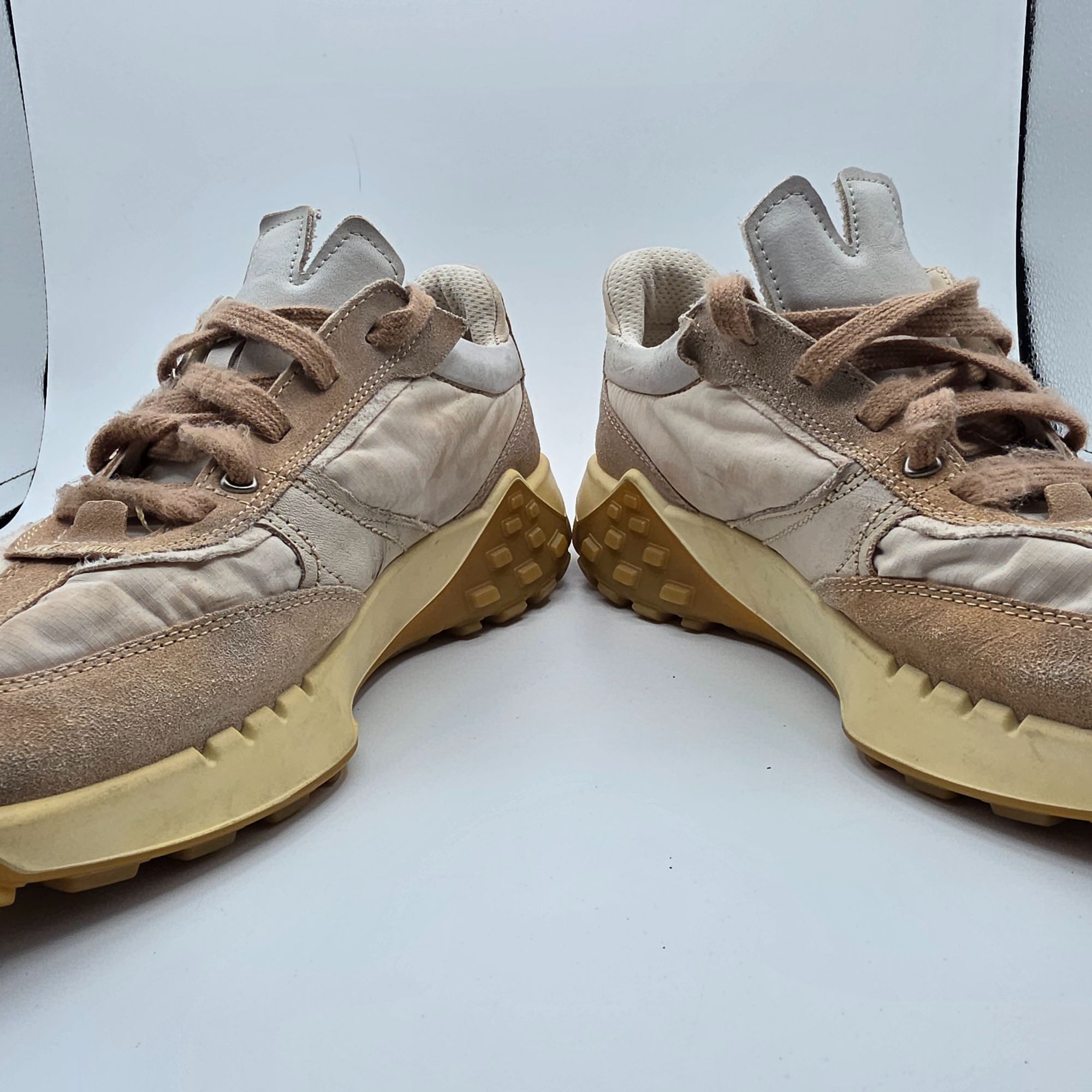 Ecco ECCO Retro Sneaker Womens Size 10.5 Beige Brown Shoes Casual Size US 10.5 / IT 40.5 - 3 Thumbnail