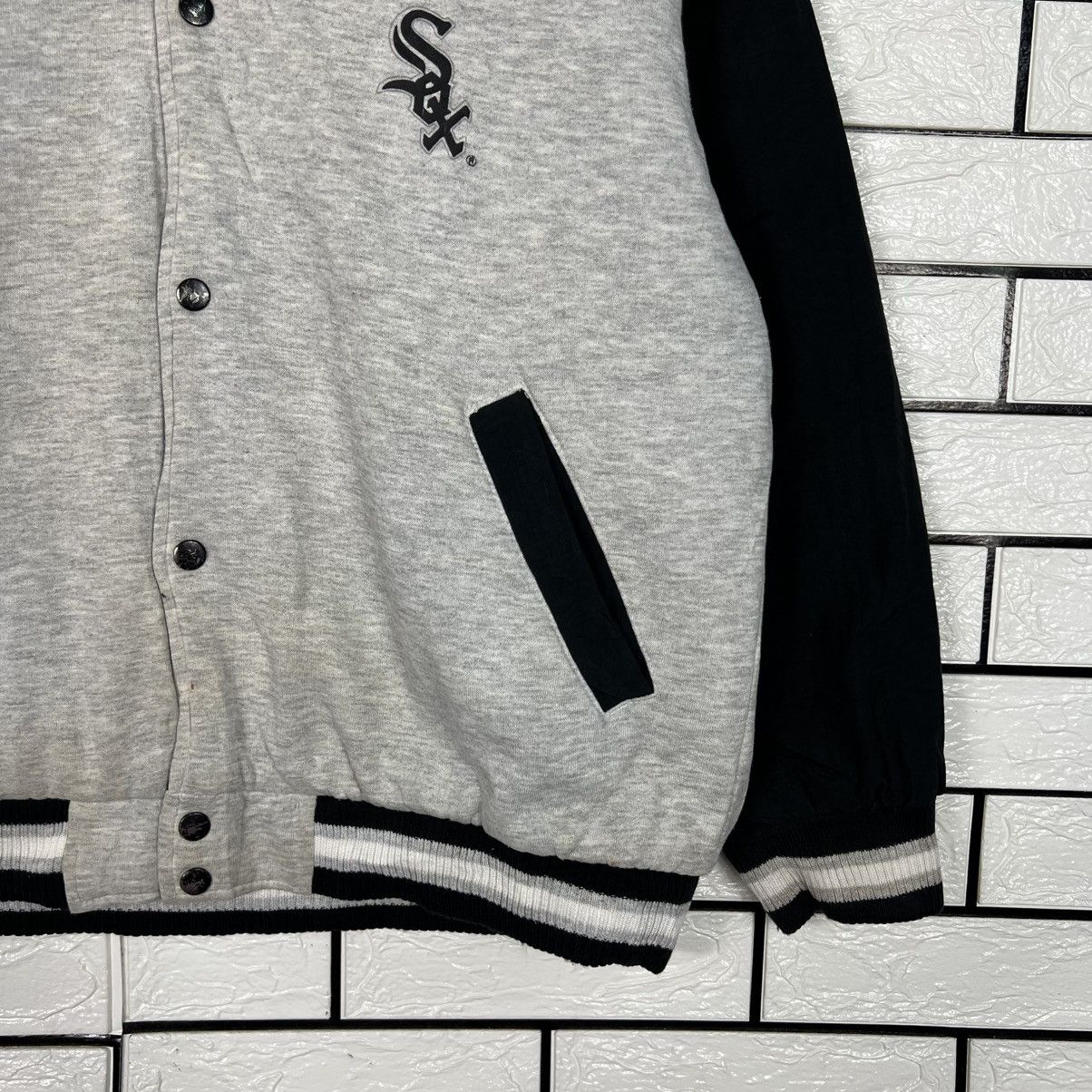 MLB CHICAGO WHITE SOX Reversible Hooded Varsity Youth #4059-C184 Size US M / EU 48-50 / 2 - 11 Thumbnail