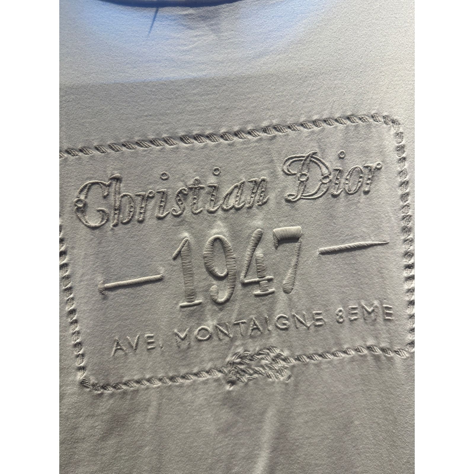 Dior Size Medium - Christian Dior 1947 White Grey Embroidered Tee Size US M / EU 48-50 / 2 - 5 Thumbnail