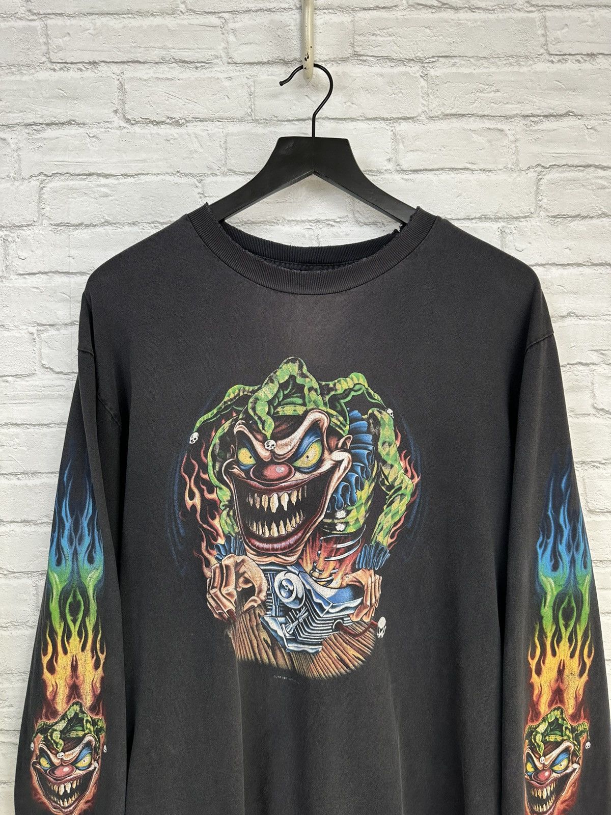 Vintage (L) THRASHED DEMENTED CLOWN Faded Vintage Longsleeve Tee Size US L / EU 52-54 / 3 - 4 Thumbnail