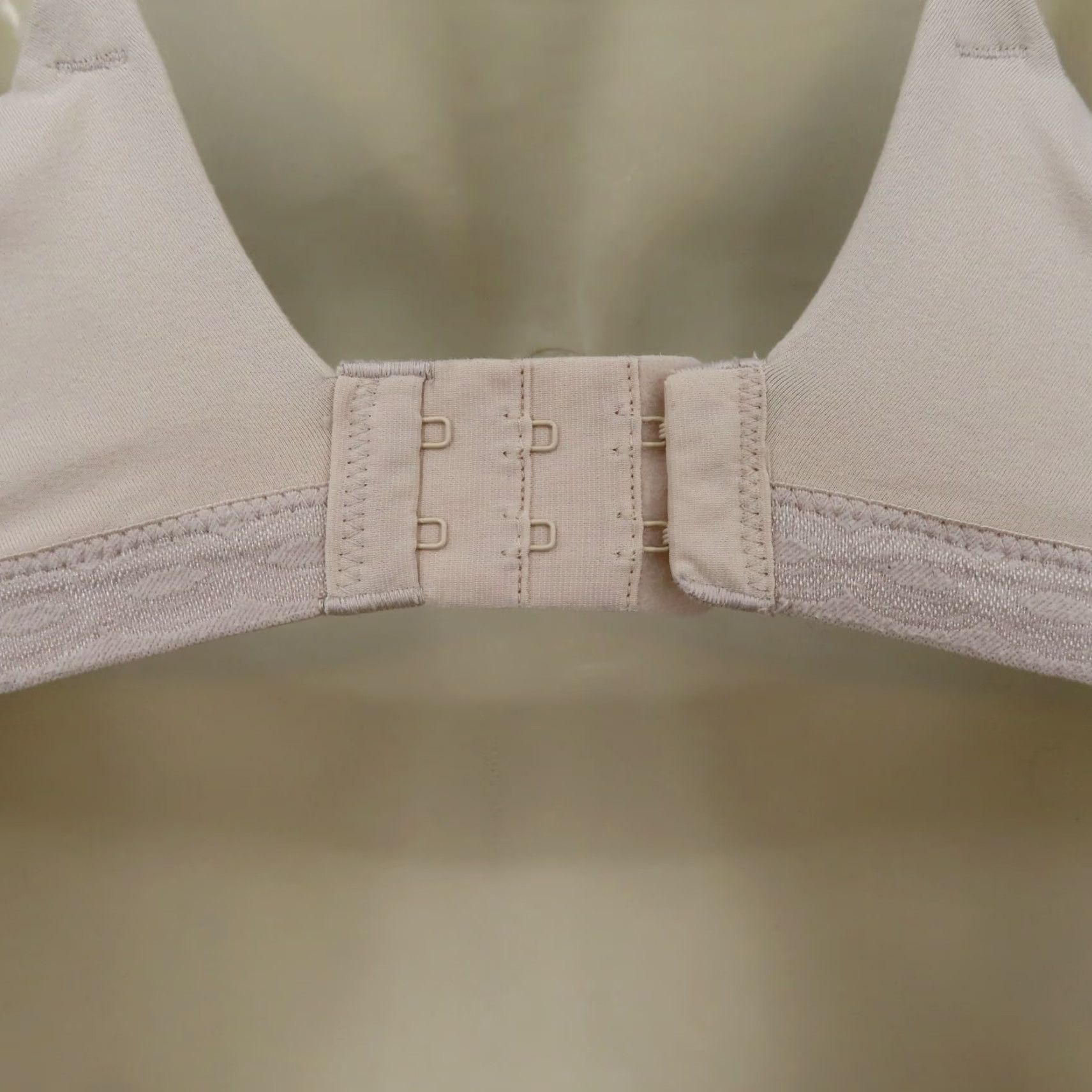 Vintage Warners Cloud 9 Super Soft Wireless Lightly Lined Comfort Bra 34C Pink Beige Womens Bra T-Shirt Style Size ONE SIZE - 6 Thumbnail