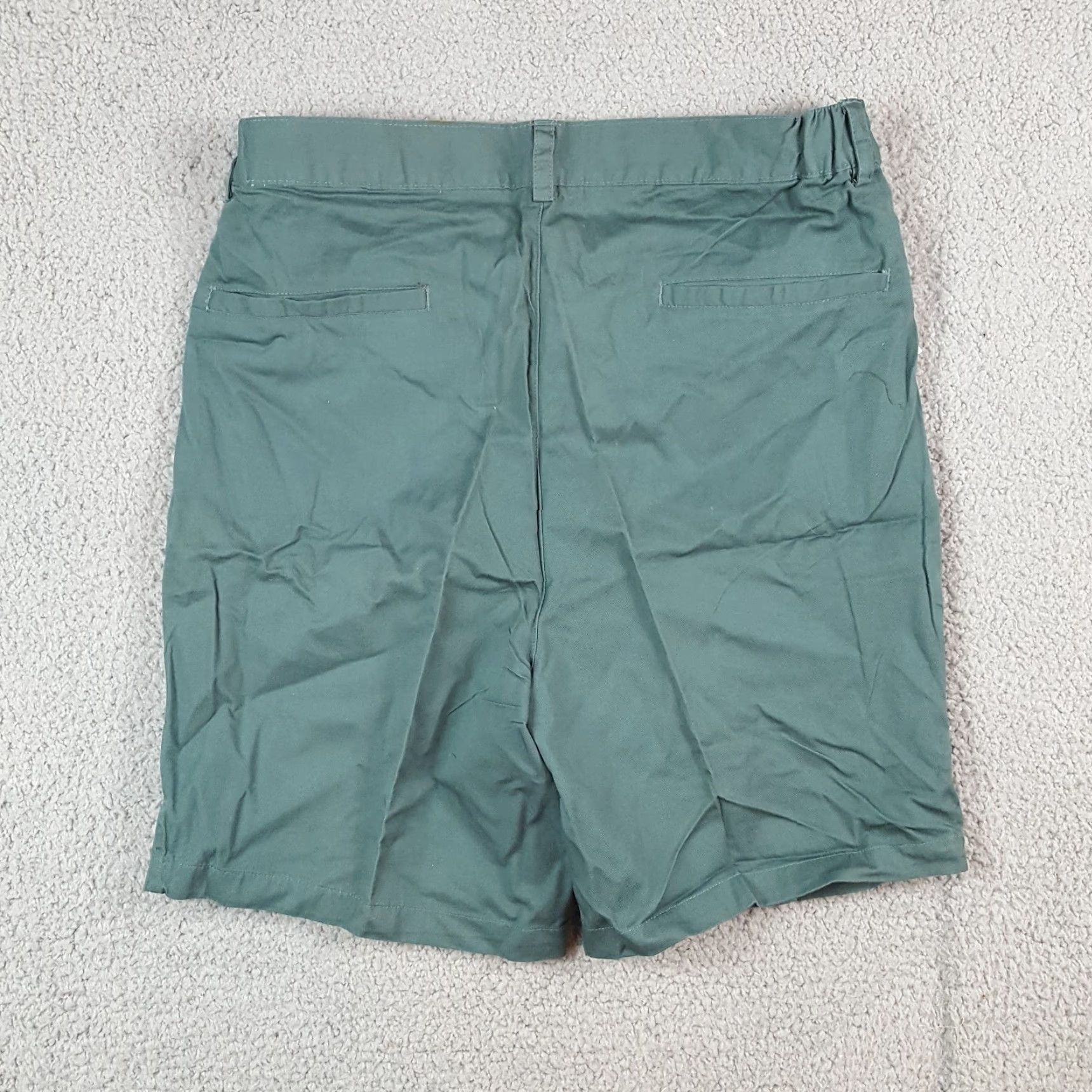 Vintage Vintage Penguin Club Green Chinos Men’s Size 32 Relaxed Fit Cotton Pleated 5-Pocket Y2K Preppy Clothing Size US 32 / EU 48 - 6 Thumbnail