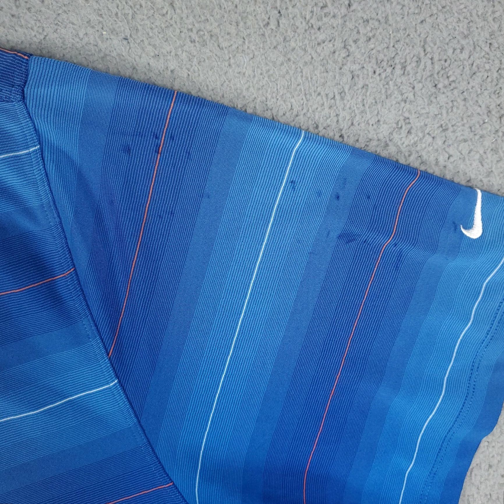 Nike Nike Polo Shirt Mens Size Large Blue Striped Dri Fit Jacaranda Golf Club STAINED Size US L / EU 52-54 / 3 - 4 Thumbnail