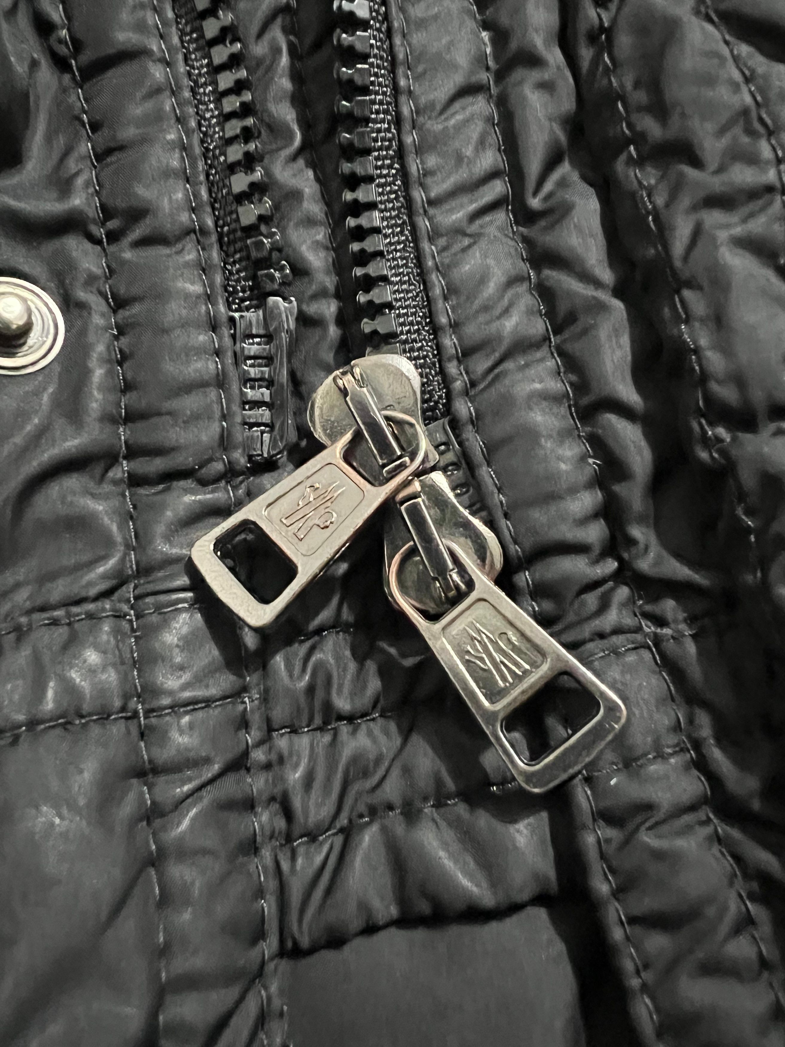 Moncler Moncler long vintage down parka Size US XL / EU 56 / 4 - 15 Thumbnail