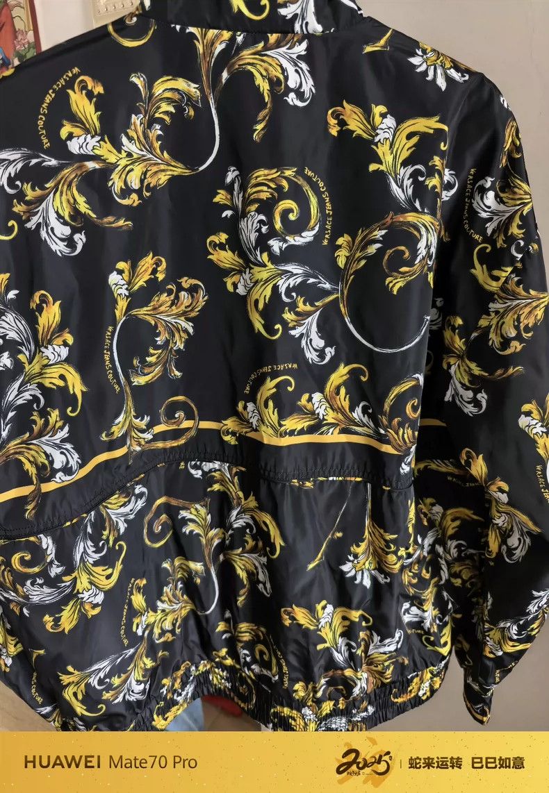 Other Versace Black and gold printed jacket Size US XL / EU 56 / 4 - 1 Thumbnail