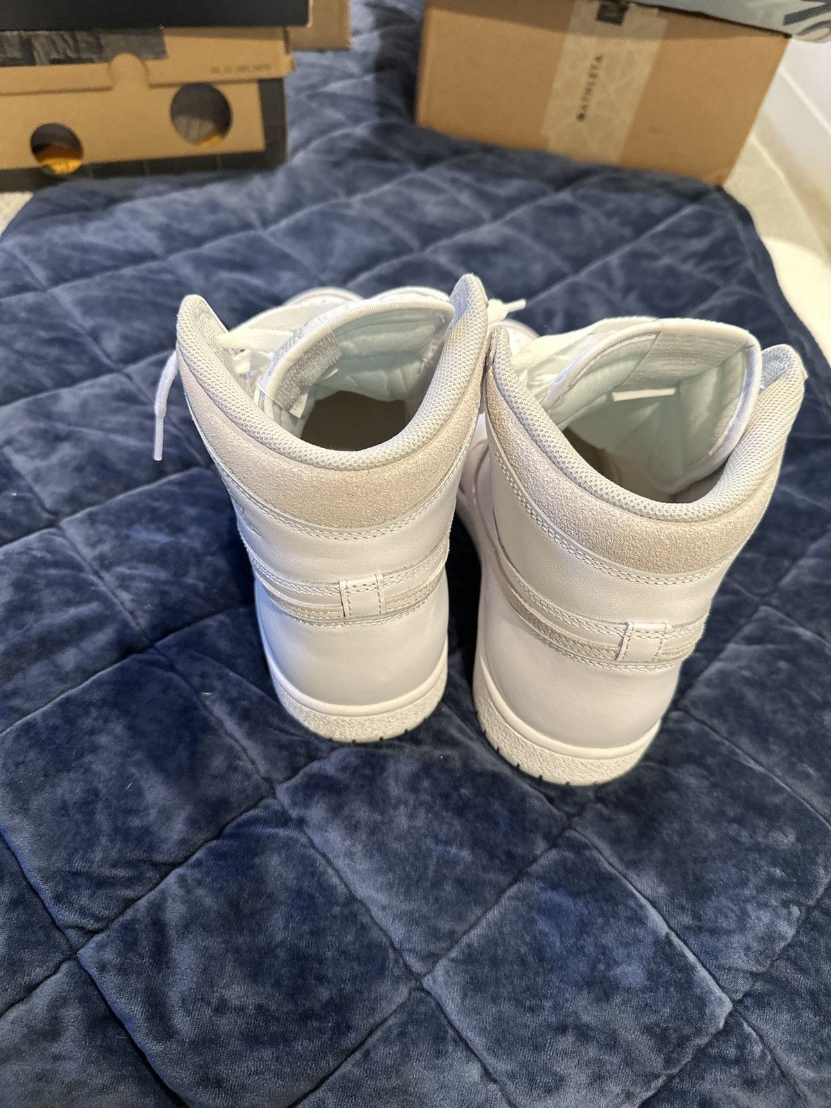 Jordan Brand Jordan 1 Neutral Grey Sz 12 Size US 12 / EU 45 - 4 Thumbnail