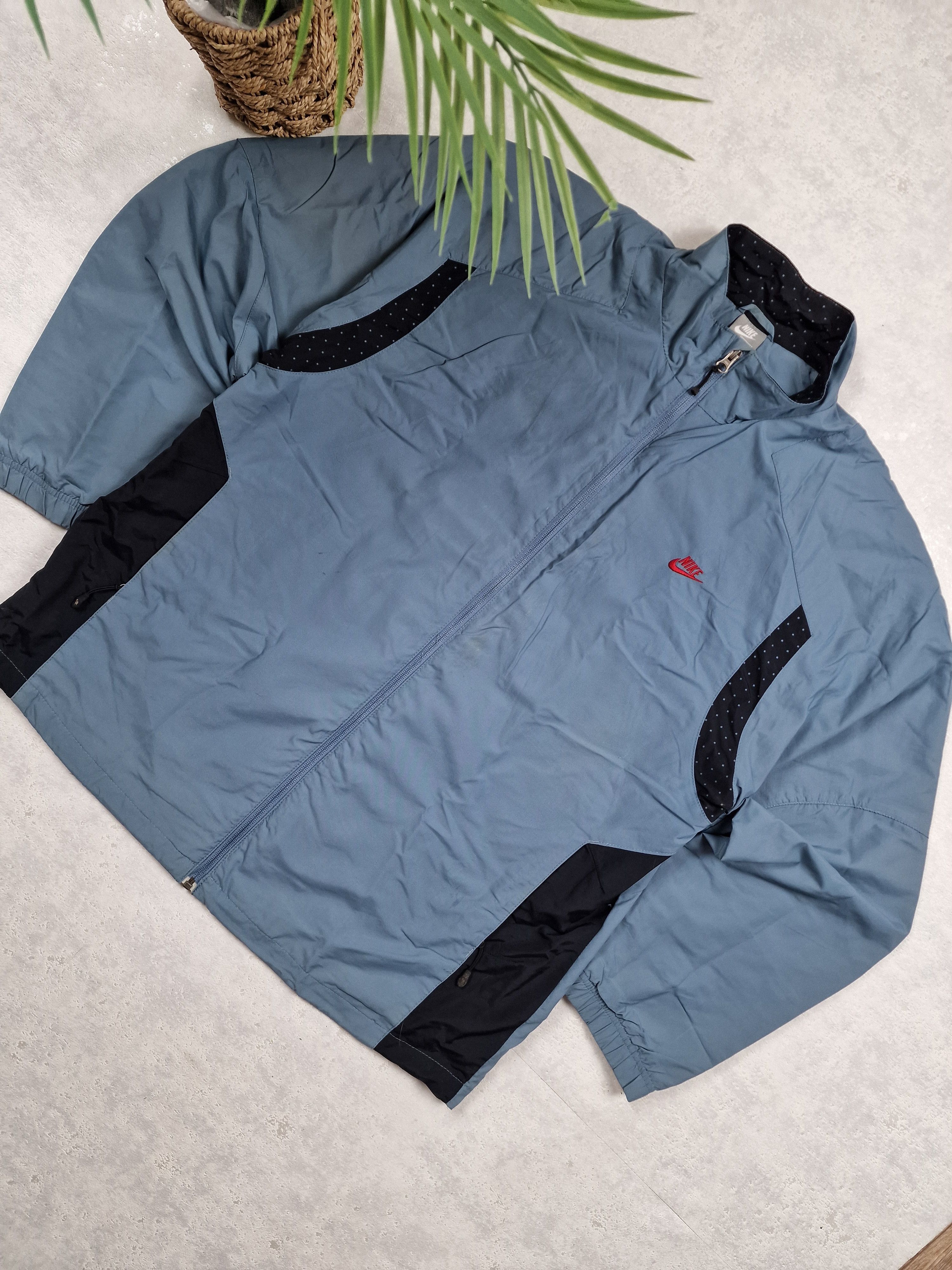 Nike × Vintage 00s Nike Retro Logo Vintage Y2K Oversize Hylon Retro Jacket Size US XL / EU 56 / 4 - 4 Thumbnail