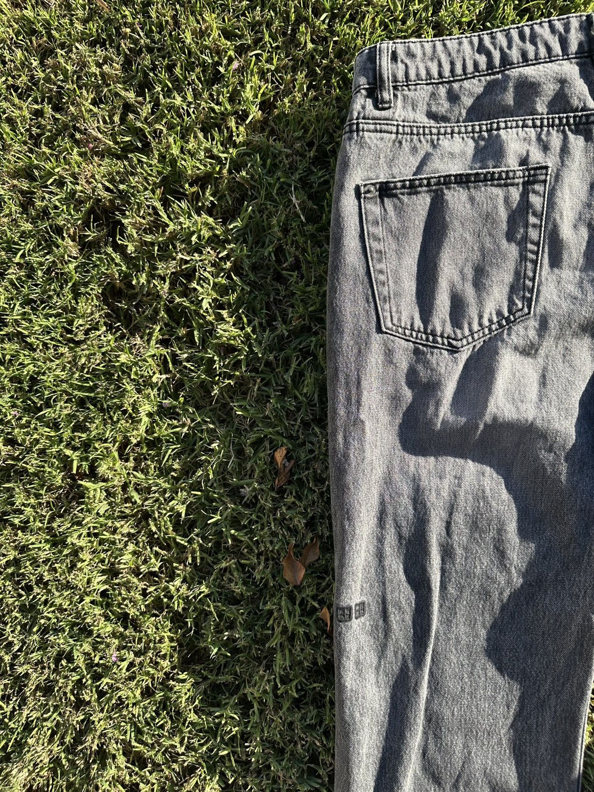Ksubi Smoked Gray Straight Leg Ksubi Jeans Size US 33 - 9 Thumbnail
