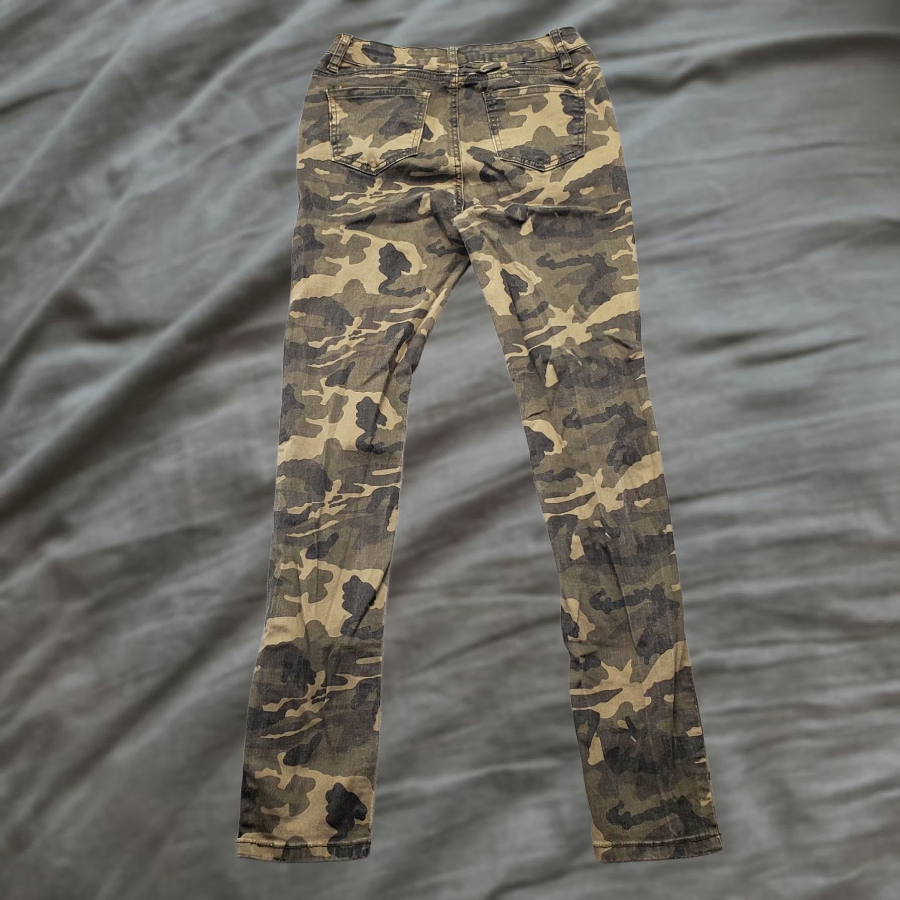 Vintage American Bazi Skinny Jeans Womens 5 Multi Camo Cotton Distressed 5-Pocket Design Jeans Size 27" / US 4 / IT 40 - 1 Thumbnail