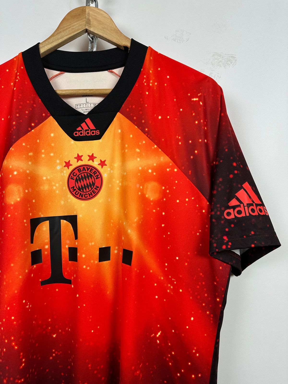 Adidas Adidas Bayern Munich Alaba #27 Special Kit Limited Edition Size US L / EU 52-54 / 3 - 6 Thumbnail