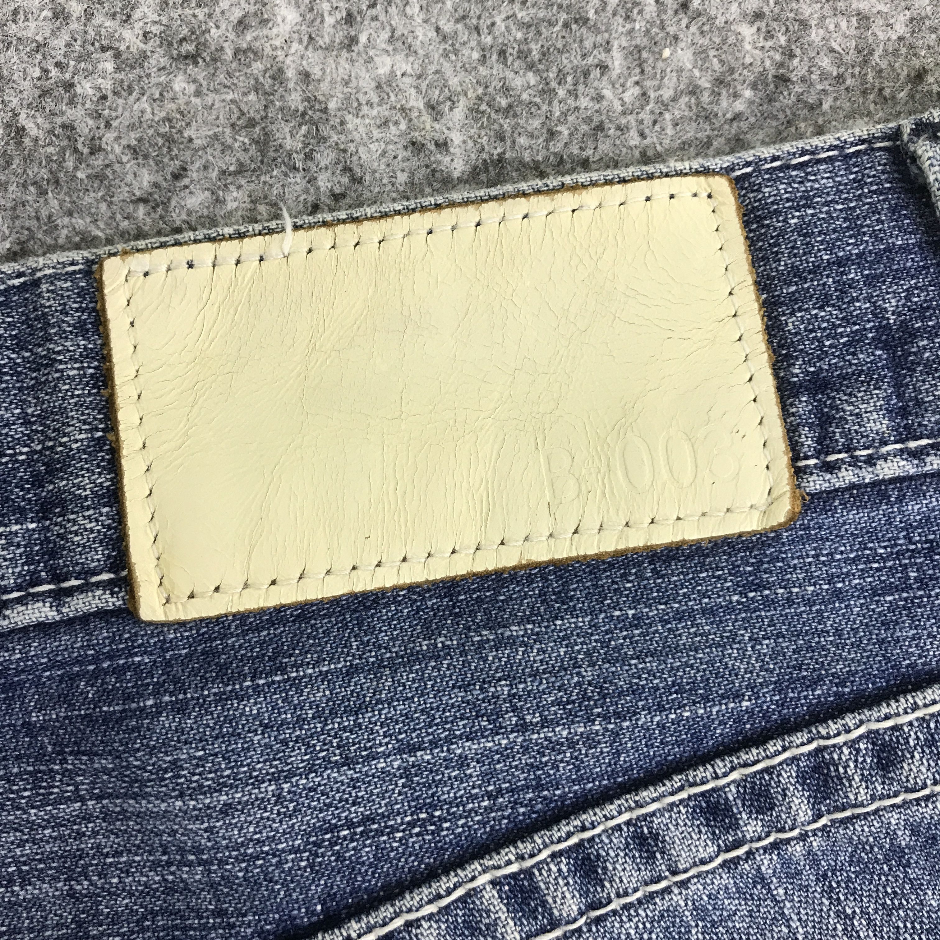 Japanese Brand FLARE JAPAN UNIQLO DENIM BOOTCUT PANTSK118B21 Size US 32 / EU 48 - 11 Thumbnail