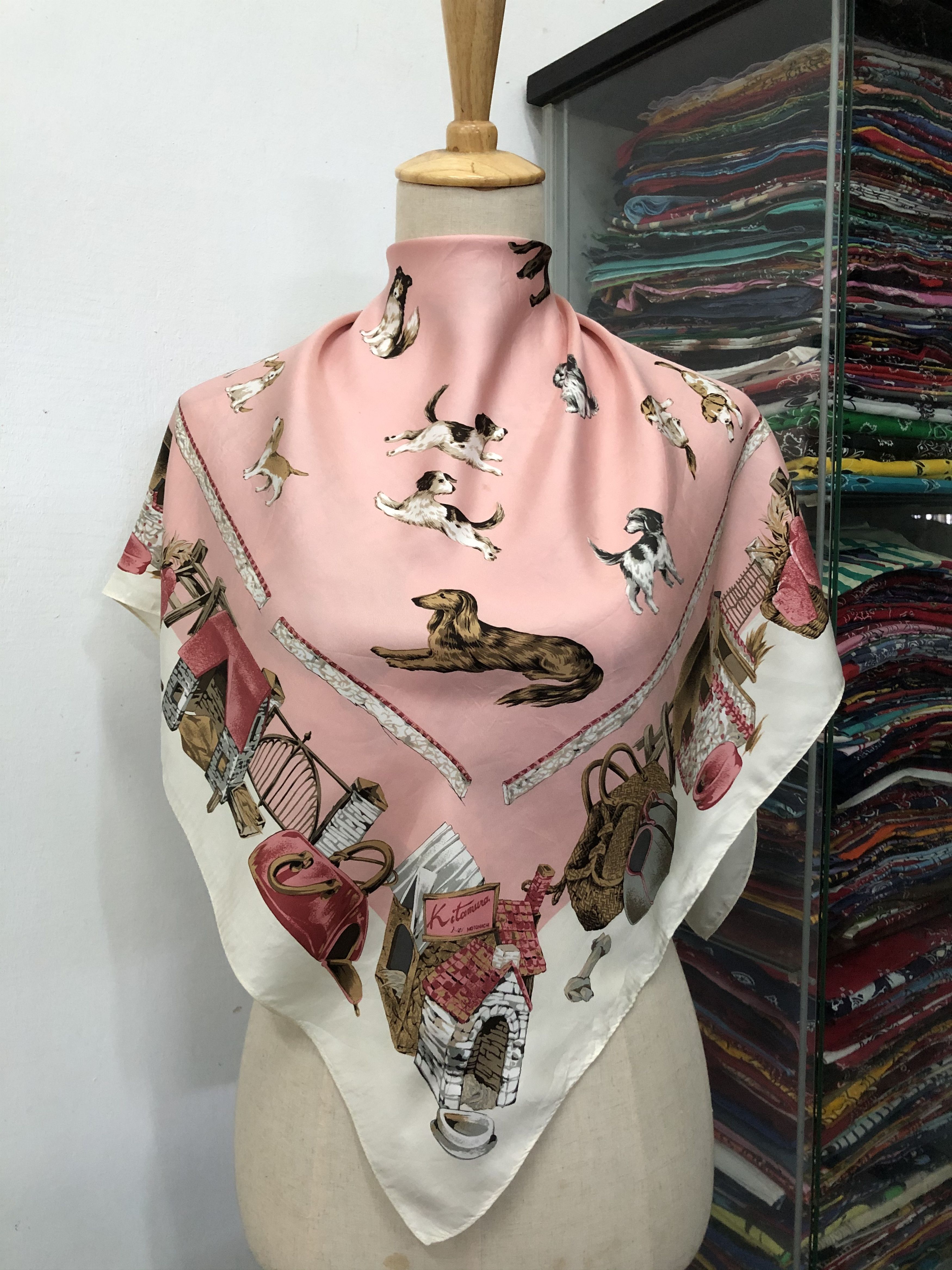 Vintage Vintage Silk Scarf Size ONE SIZE - 1 Thumbnail