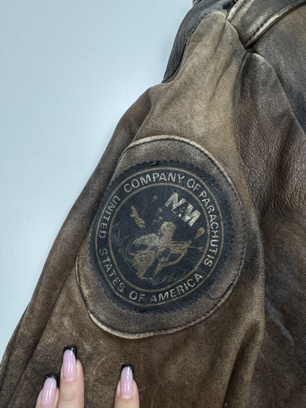 Other Vintage Leather Flight Jacket Patched Iconic Military Style Size US L / EU 52-54 / 3 - 3 Thumbnail